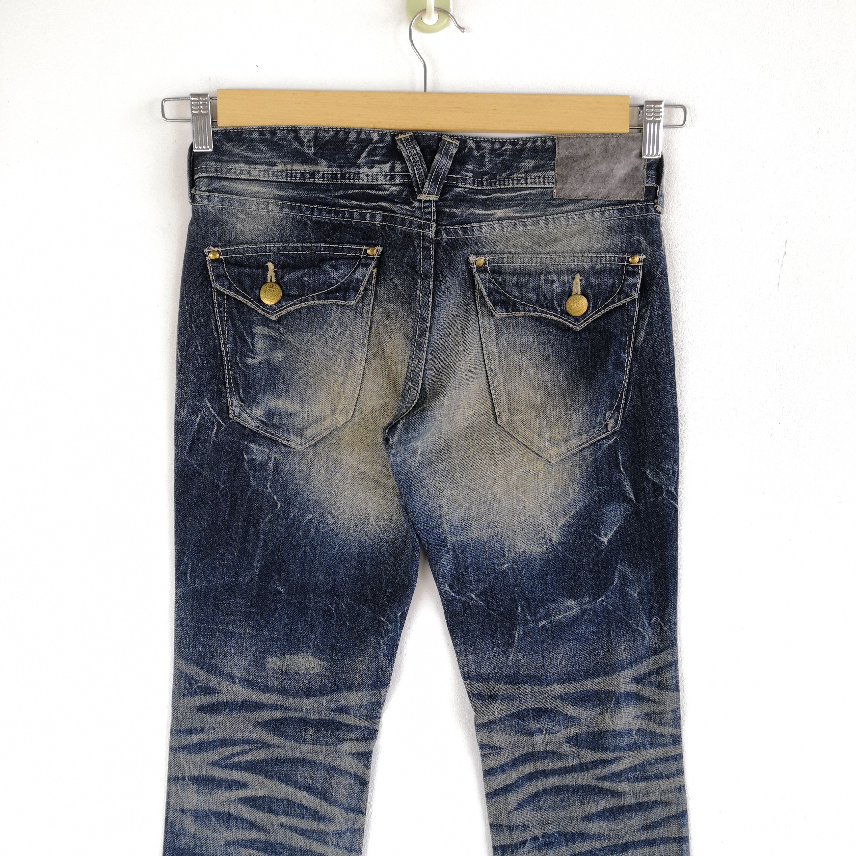 Japanese Brand Vanquish Japan Distressed Jeans Denim Japanese Pants Size US 30 / EU 46 - 4 Thumbnail