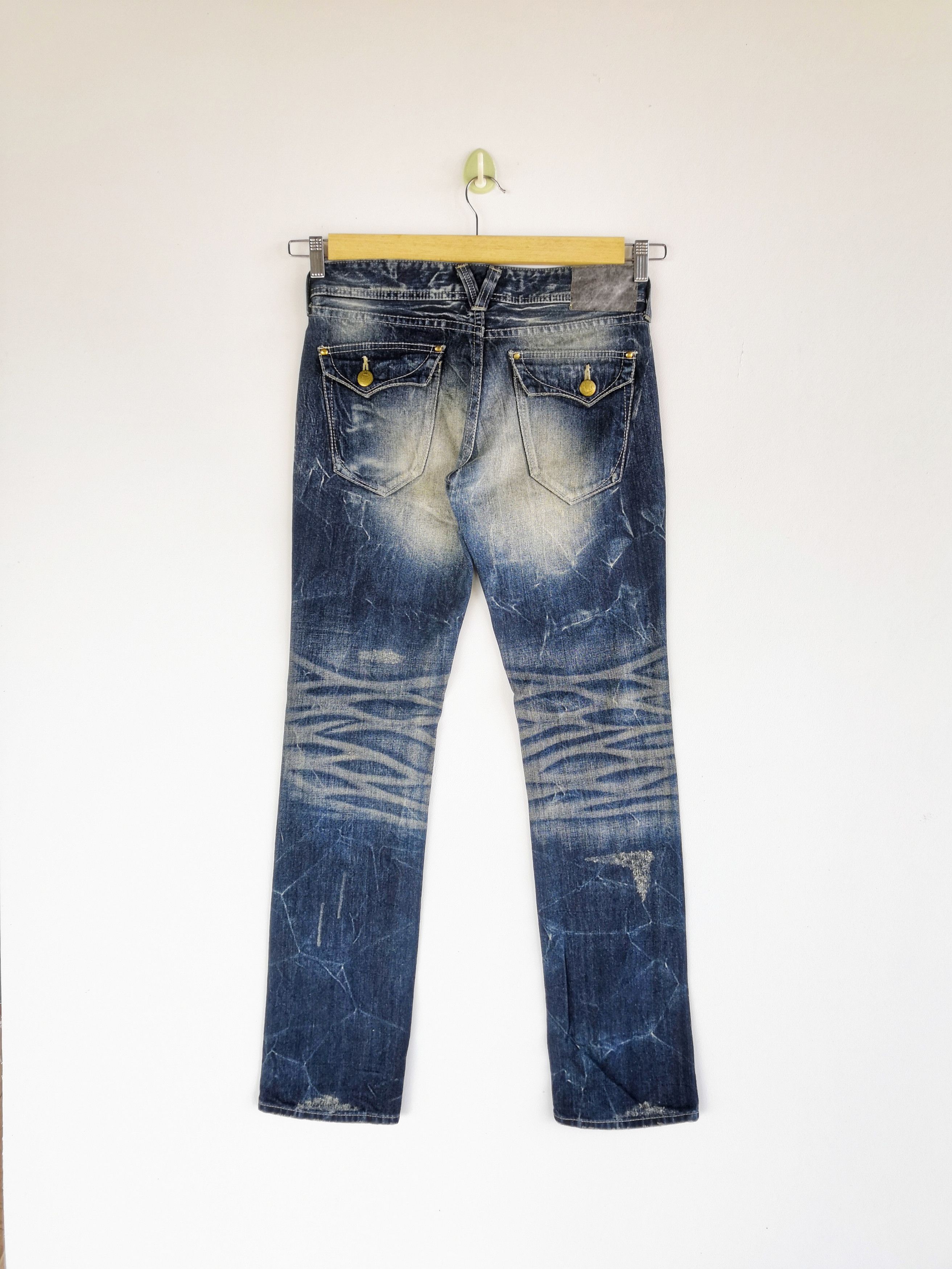 Japanese Brand Vanquish Japan Distressed Jeans Denim Japanese Pants Size US 30 / EU 46 - 3 Thumbnail