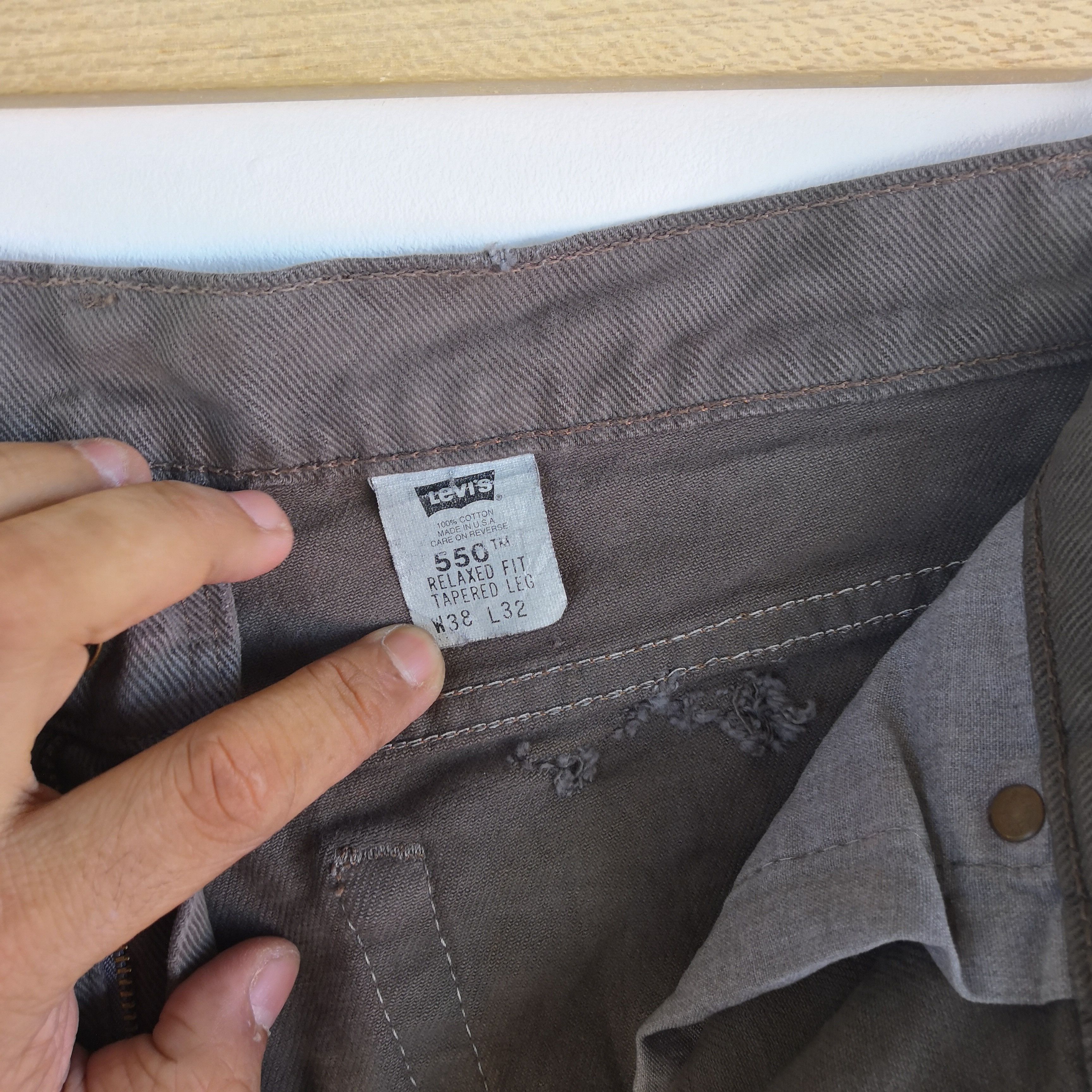 Levi's Vintage Levis Jeans Black Brown Baggy Lev's 550 Faded Denim Size US 36 / EU 52 - 12 Thumbnail