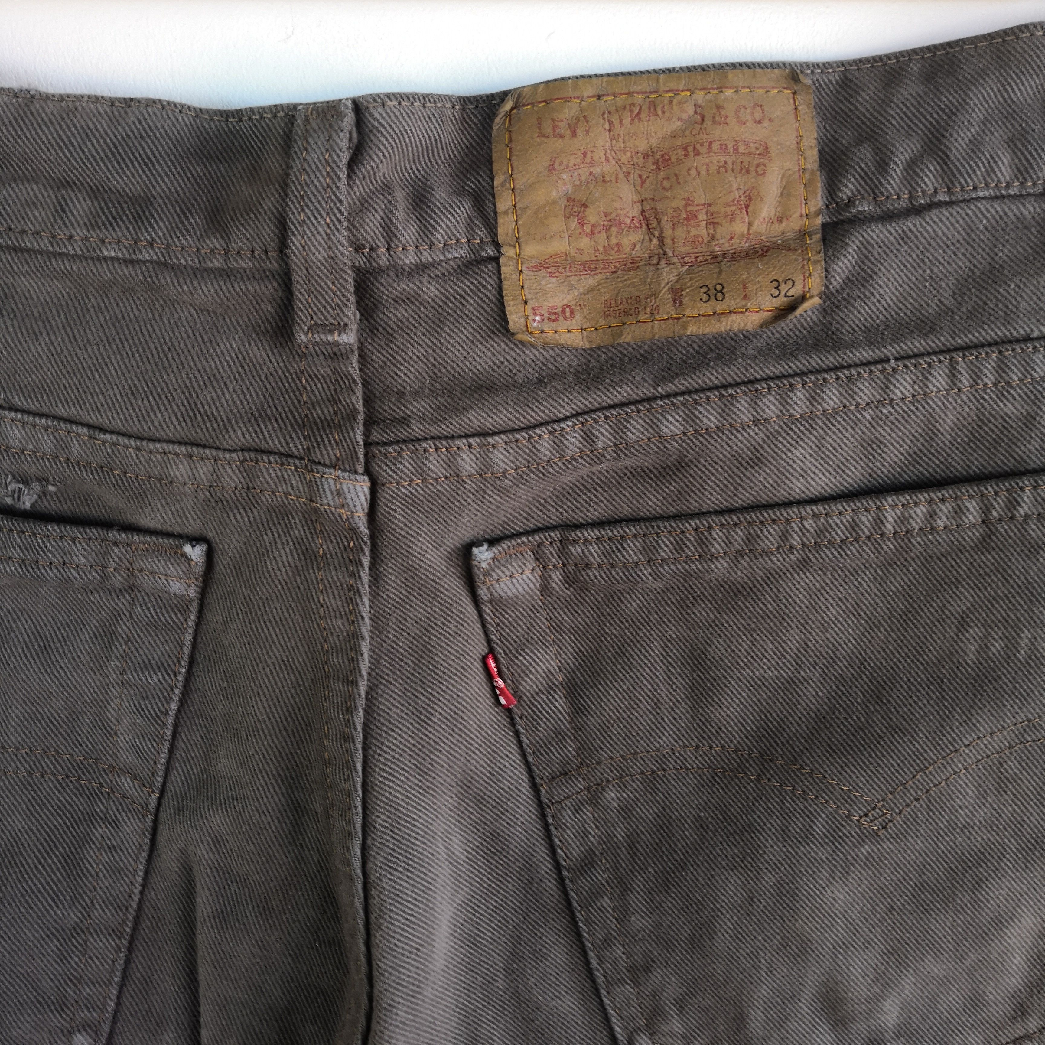 Levi's Vintage Levis Jeans Black Brown Baggy Lev's 550 Faded Denim Size US 36 / EU 52 - 7 Thumbnail