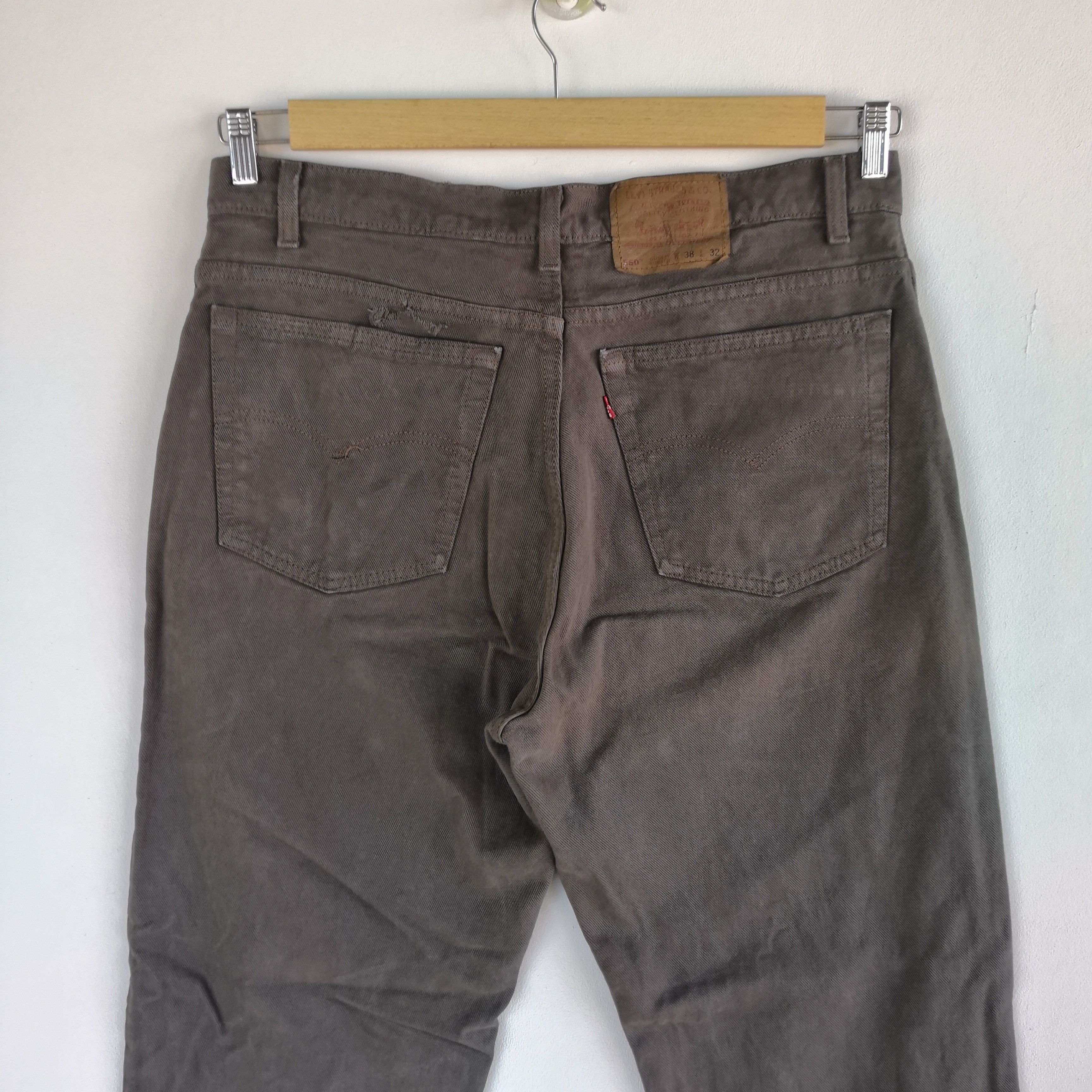Levi's Vintage Levis Jeans Black Brown Baggy Lev's 550 Faded Denim Size US 36 / EU 52 - 6 Thumbnail