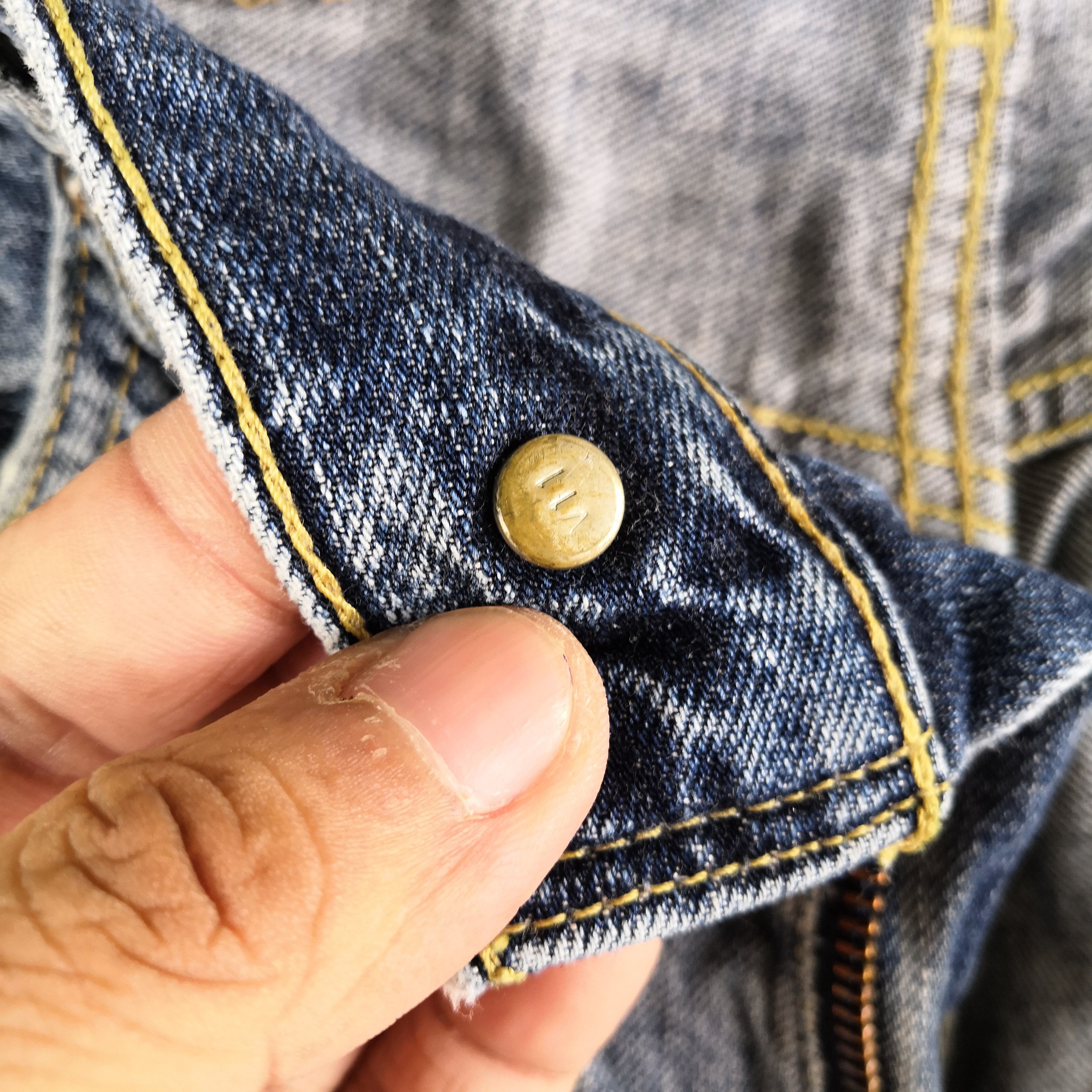 Levi's Vintage Levis Ripped Faded Jeans Levi's Distressed Denim Size 28" / US 6 / IT 42 - 11 Thumbnail