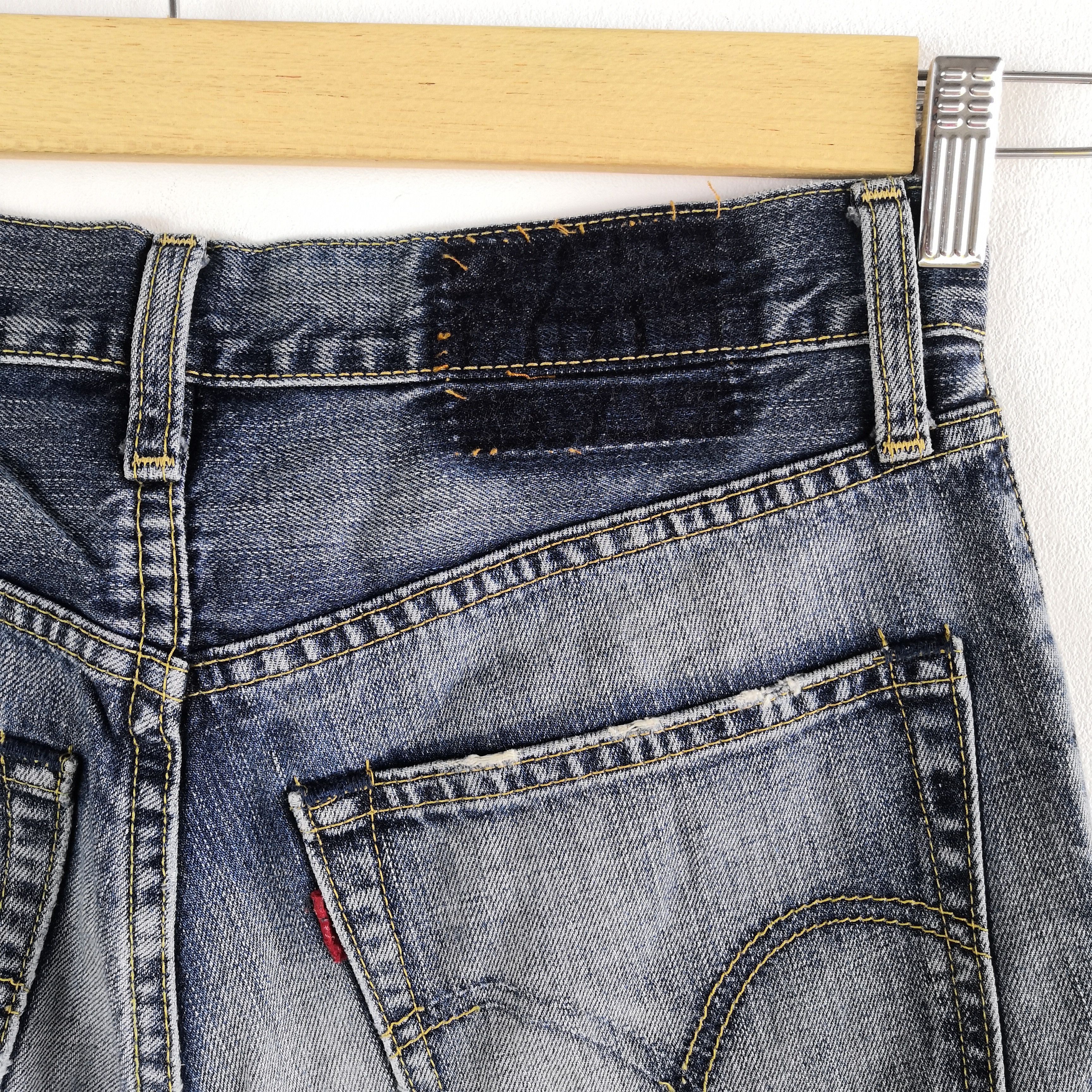 Levi's Vintage Levis Ripped Faded Jeans Levi's Distressed Denim Size 28" / US 6 / IT 42 - 8 Thumbnail