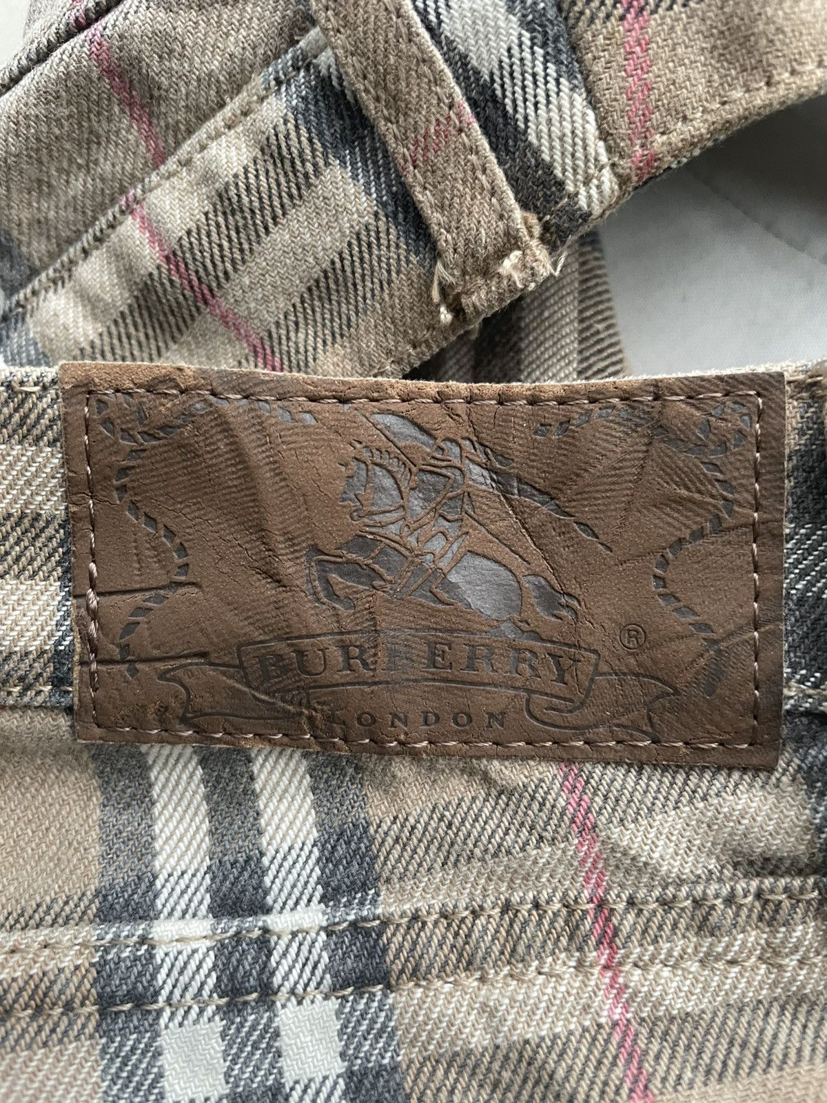 Burberry × Designer Burberry London Nova Checkered Denim Size US 27 - 10 Thumbnail