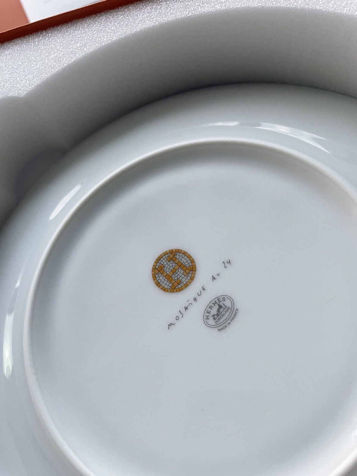 Hermes Iconic Classic Brand New Super Limited H Logo Mosaique Plate Size ONE SIZE - 9 Thumbnail