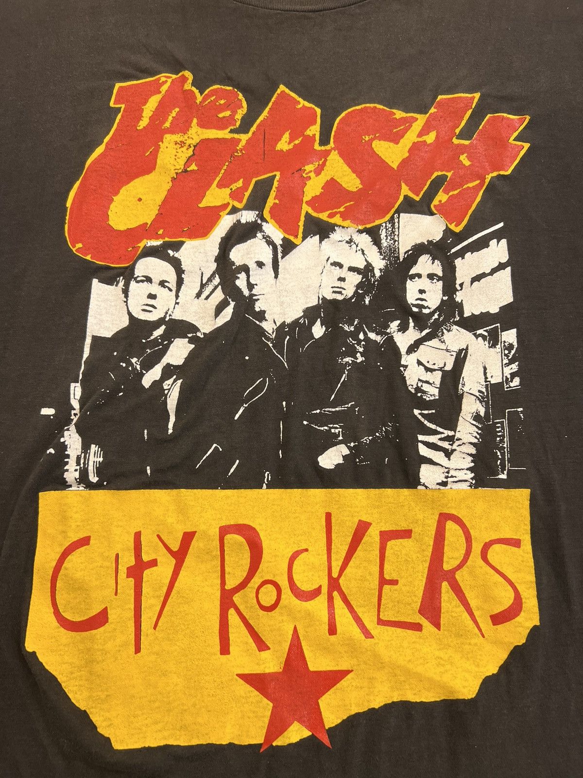 Band Tees VINTAGE 90’s THE CLASH RARE PUNK T-SHIRT Size US L / EU 52-54 / 3 - 3 Thumbnail