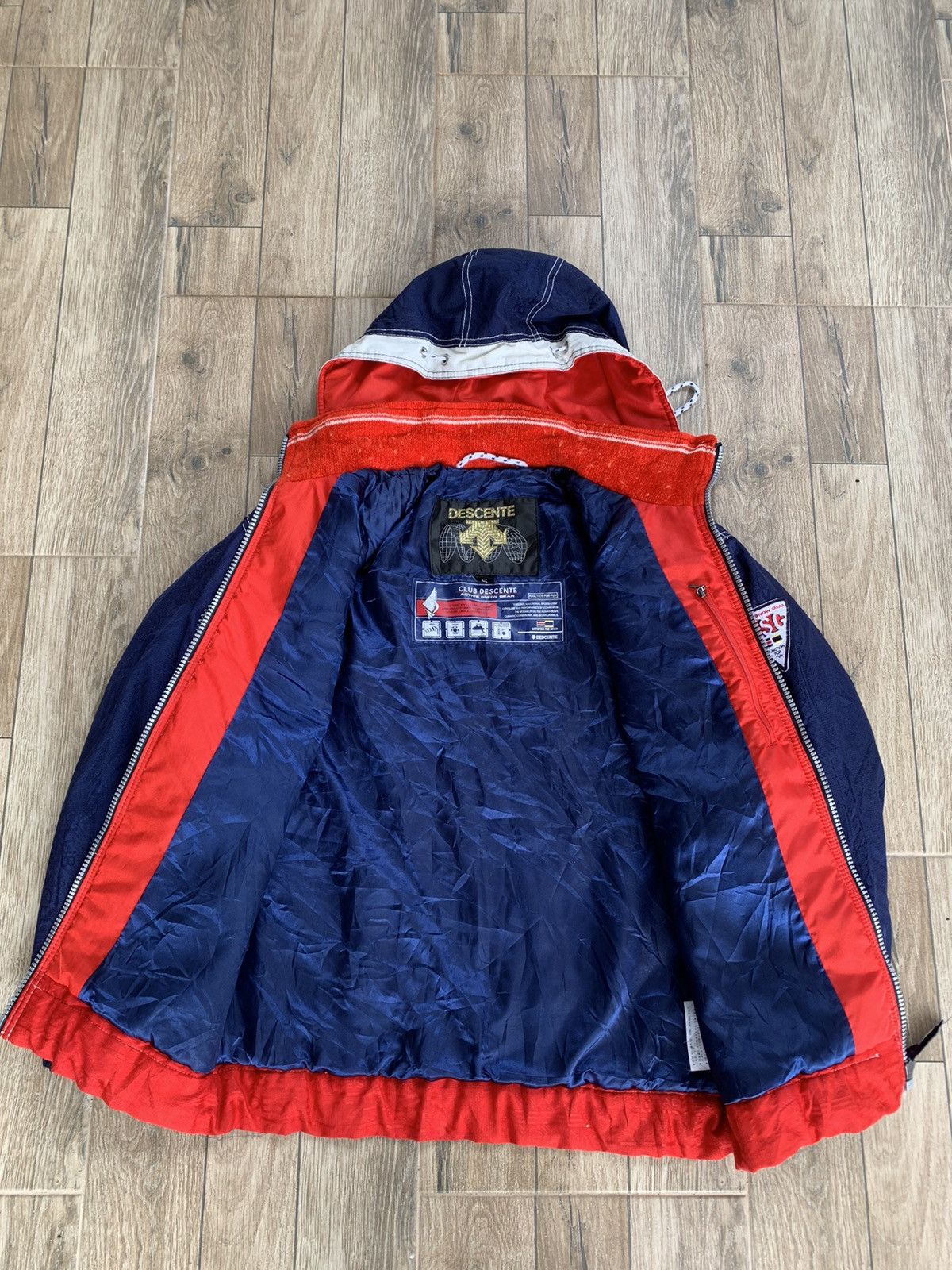 Descente Vintage Club Descente Ski Jacket Made In Japan Size US S / EU 44-46 / 1 - 3 Thumbnail