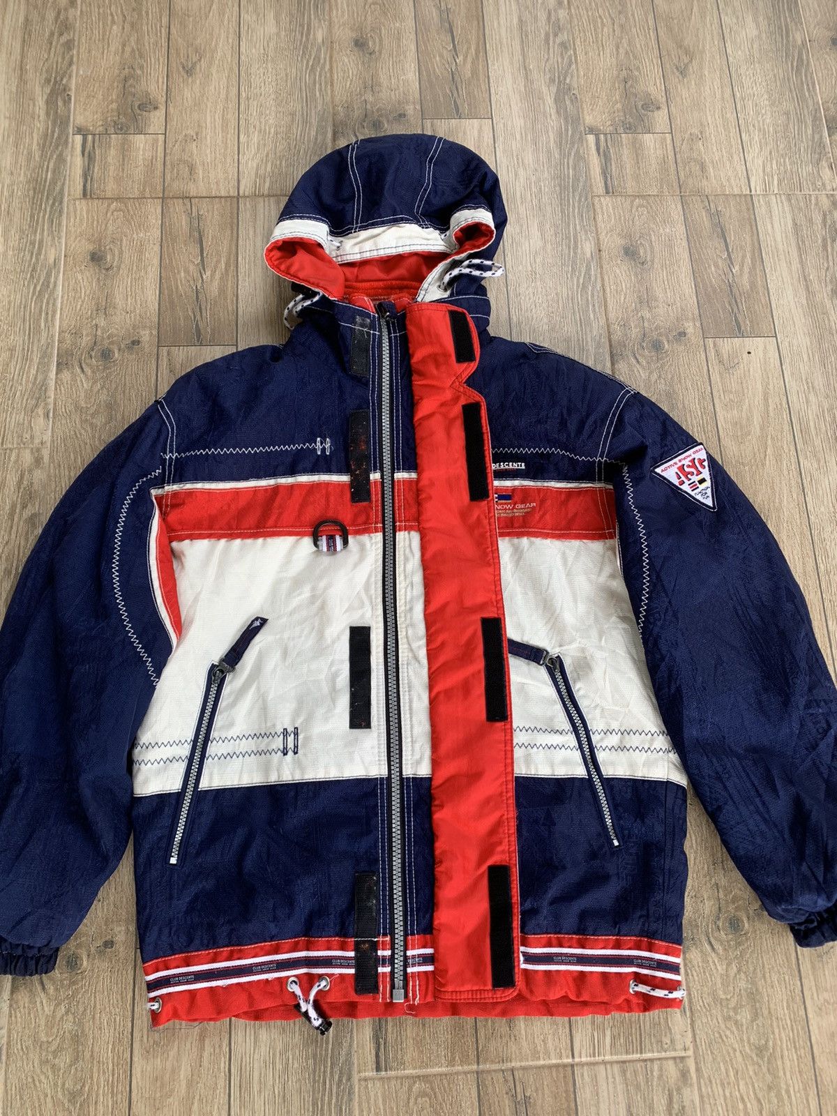 Descente Vintage Club Descente Ski Jacket Made In Japan Size US S / EU 44-46 / 1 - 2 Thumbnail