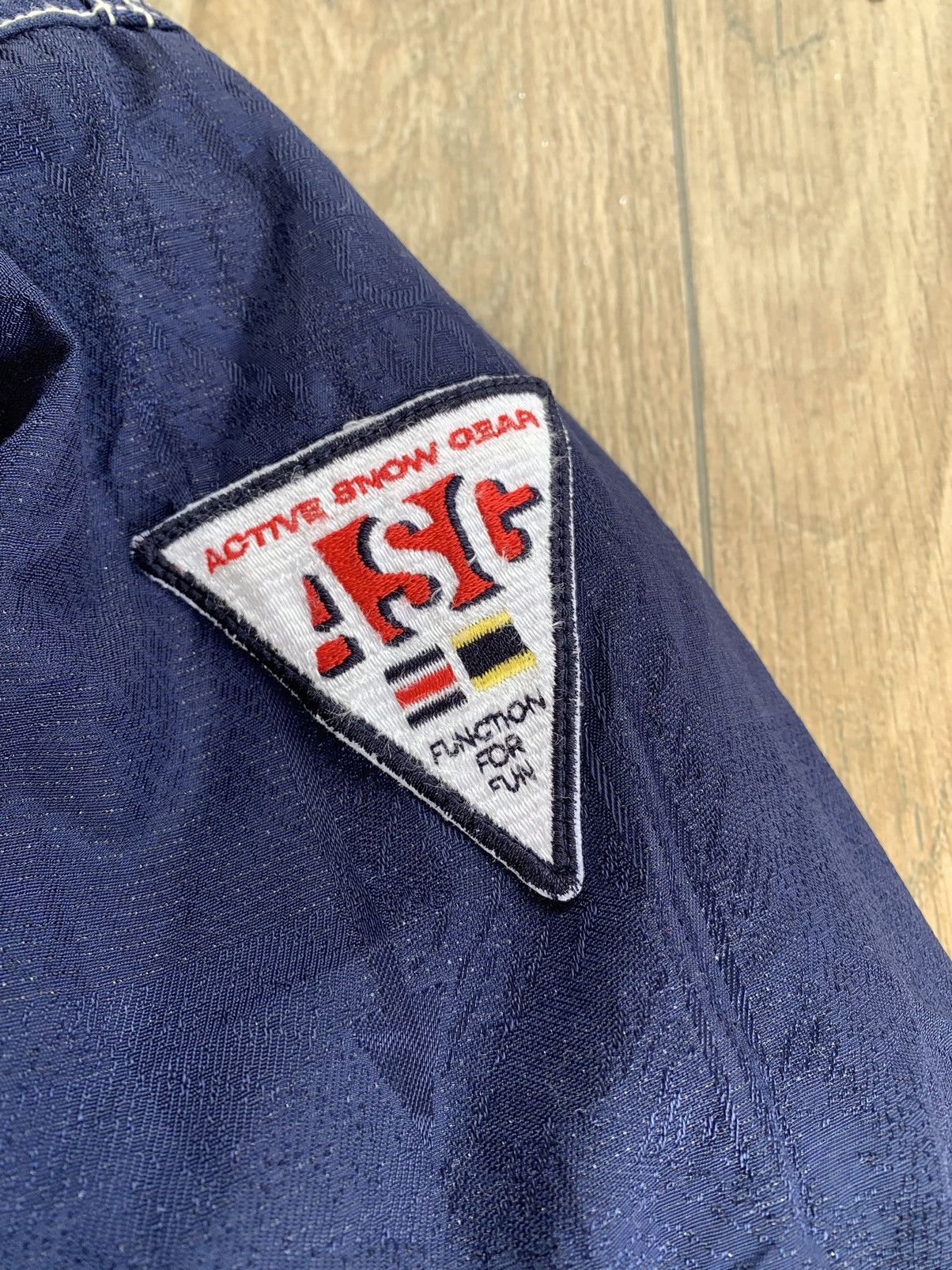 Descente Vintage Club Descente Ski Jacket Made In Japan Size US S / EU 44-46 / 1 - 6 Thumbnail