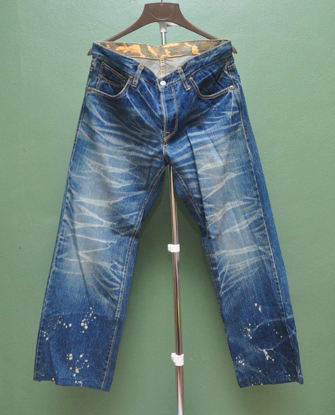 Designer × Japanese Brand Vintage Dragonspiral Made In Japan Travis Scott Fashion Size US 36 / EU 52 - 1 Thumbnail