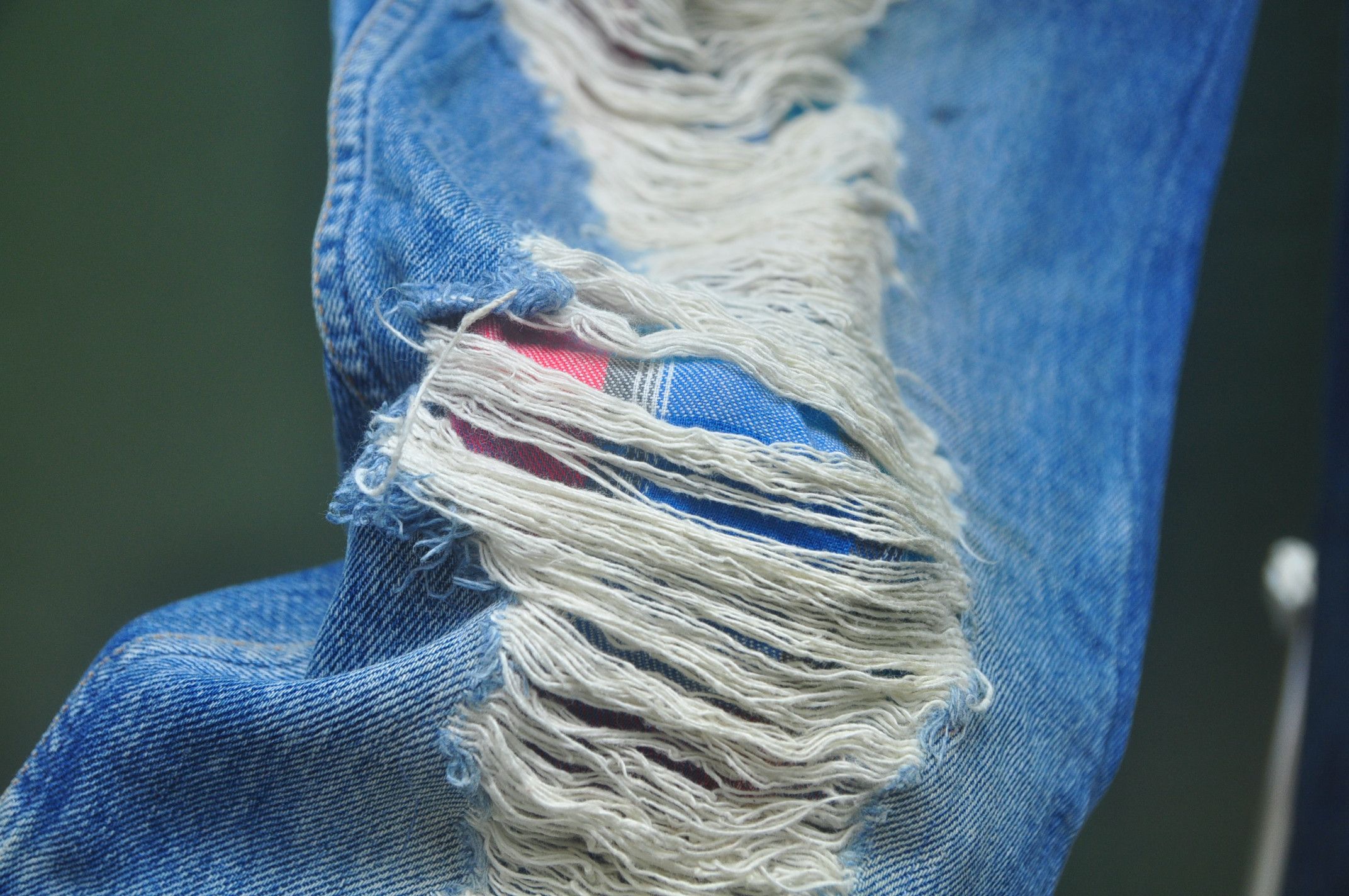 Japanese Brand × Vintage Vintage Levis Distressed Jeans Designer Fashion Style Size US 32 / EU 48 - 7 Thumbnail