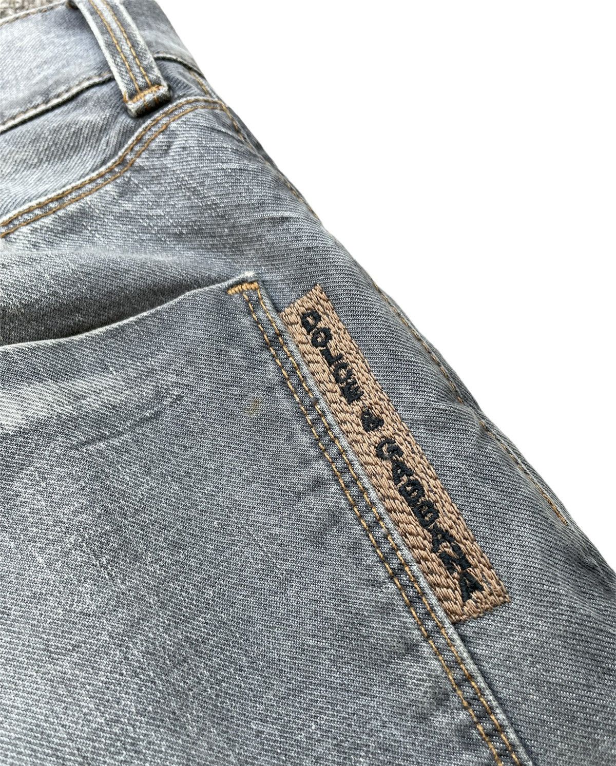 Designer Dolce & Gabbana 14 gold Vintage Aging faded Wash Denim Size US 34 / EU 50 - 12 Thumbnail