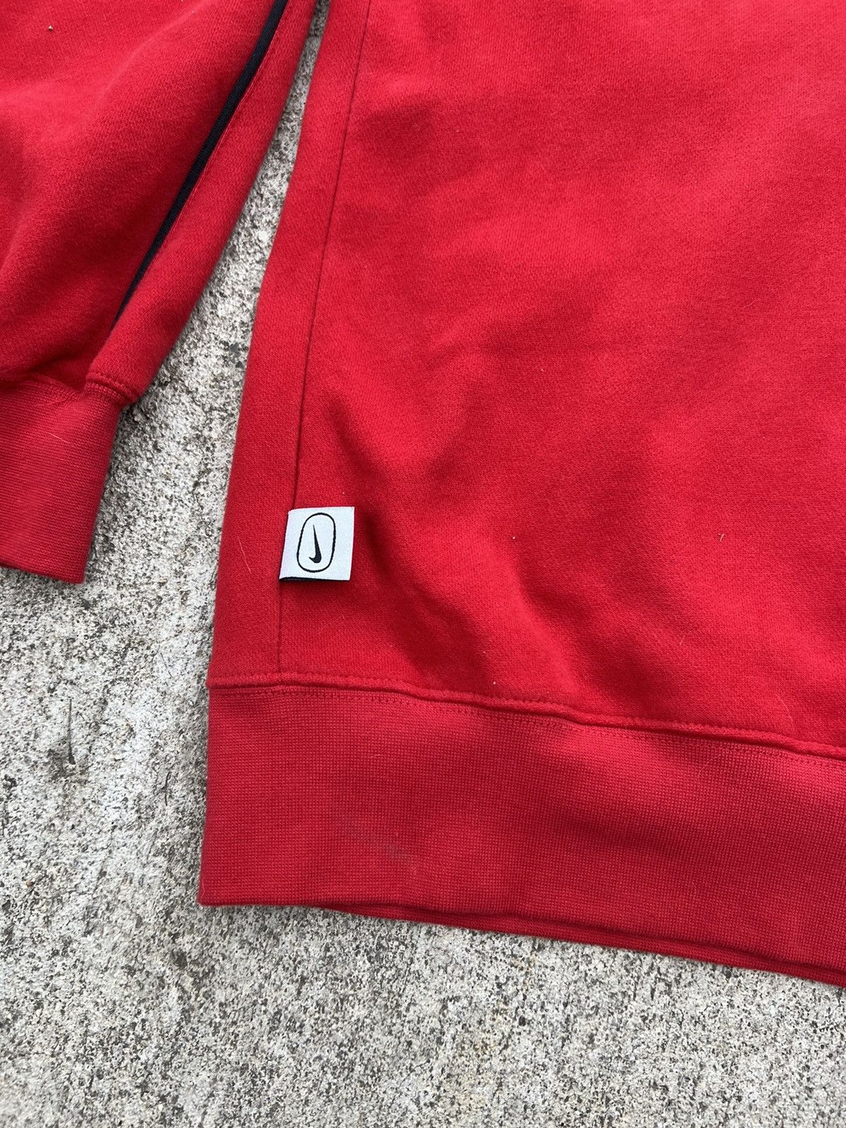 Nike × Vintage Vintage Y2K Nike Red Embroidered Soft Zip Hoodie Size US XXL / EU 58 / 5 - 4 Thumbnail