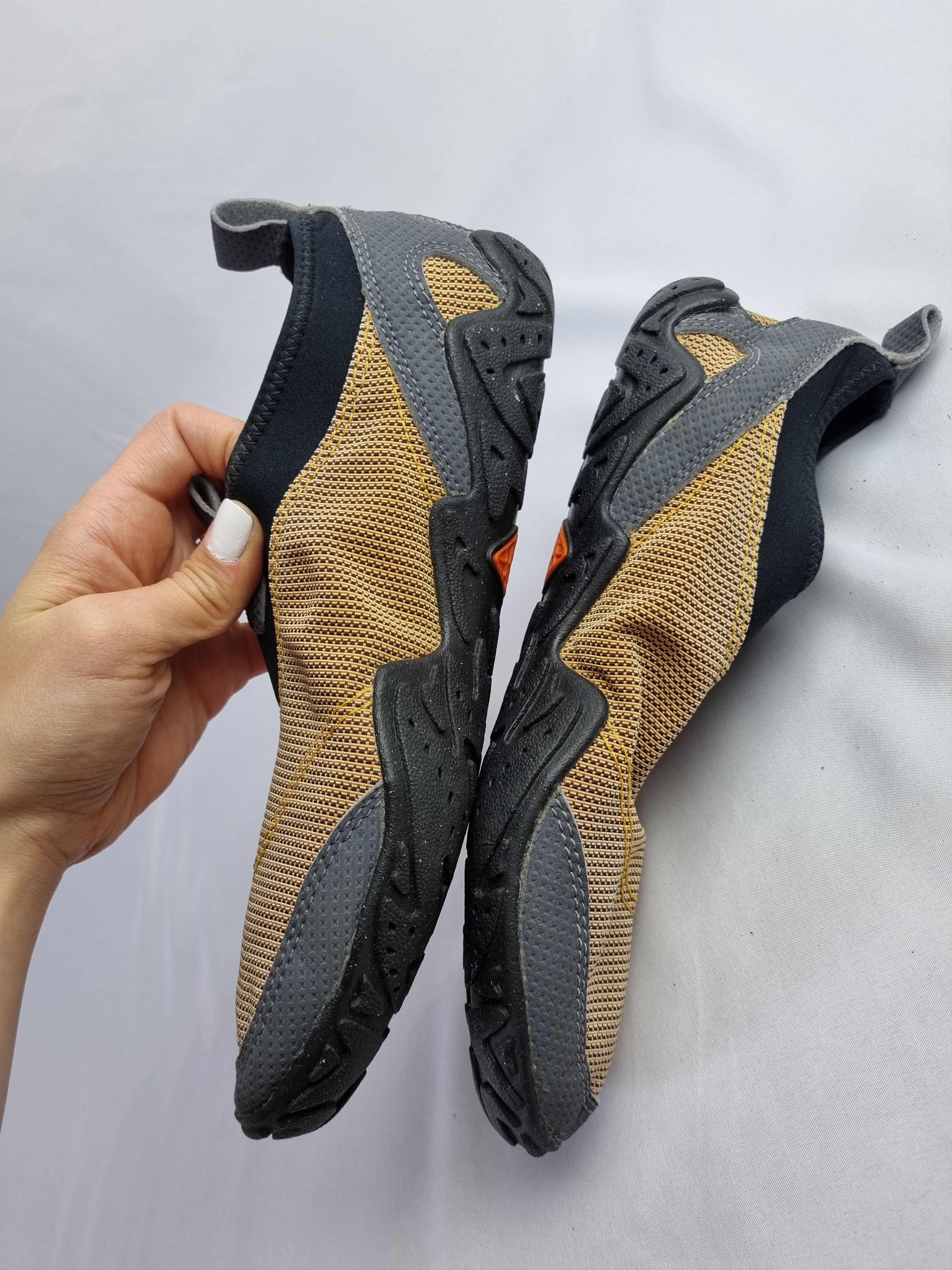 Nike × Nike ACG × Vintage 90s NIKE ACG Terra Aqua Light Shocks Shoes Size US 6 / EU 39 - 11 Thumbnail