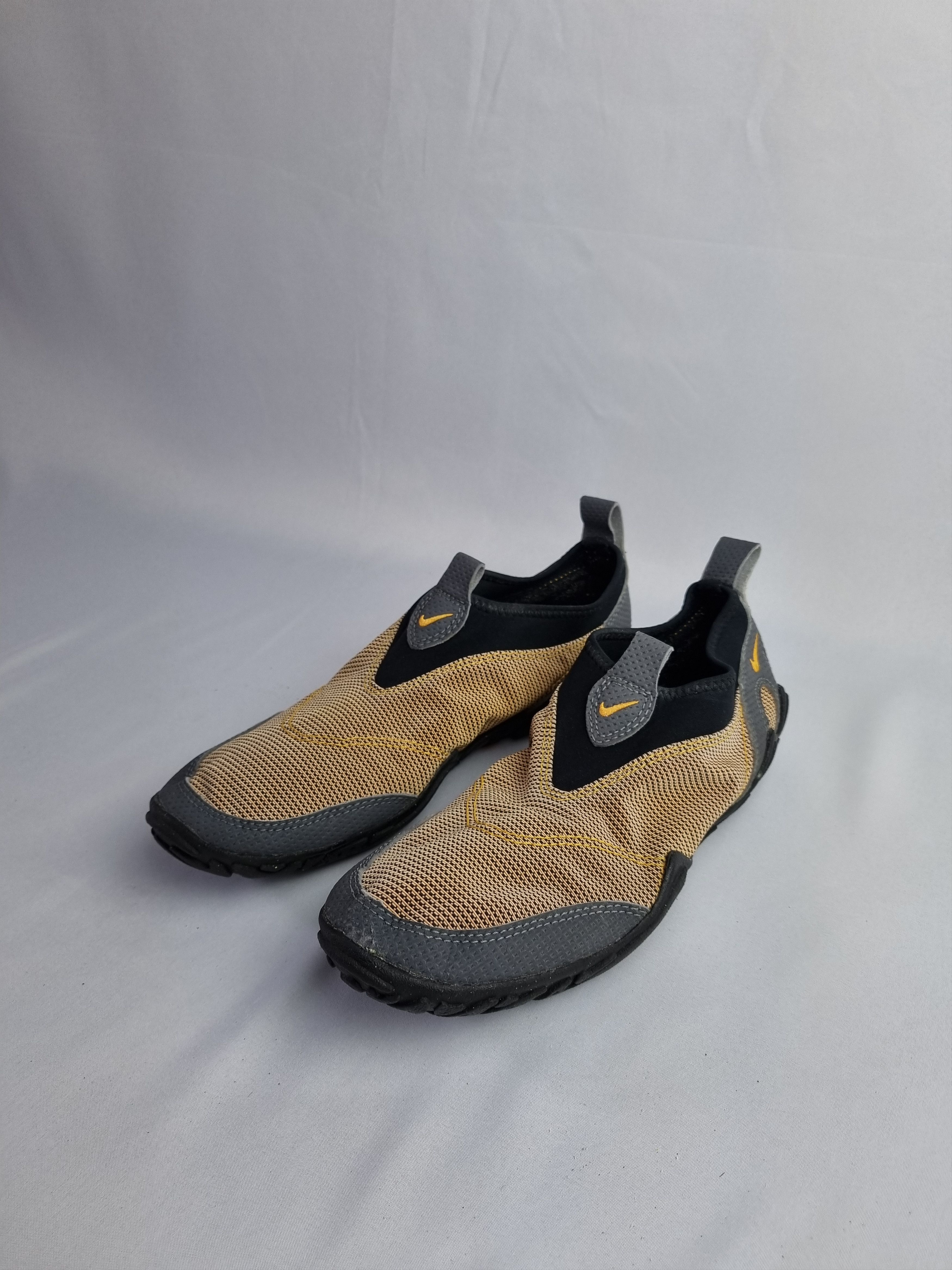 Nike × Nike ACG × Vintage 90s NIKE ACG Terra Aqua Light Shocks Shoes Size US 6 / EU 39 - 1 Thumbnail