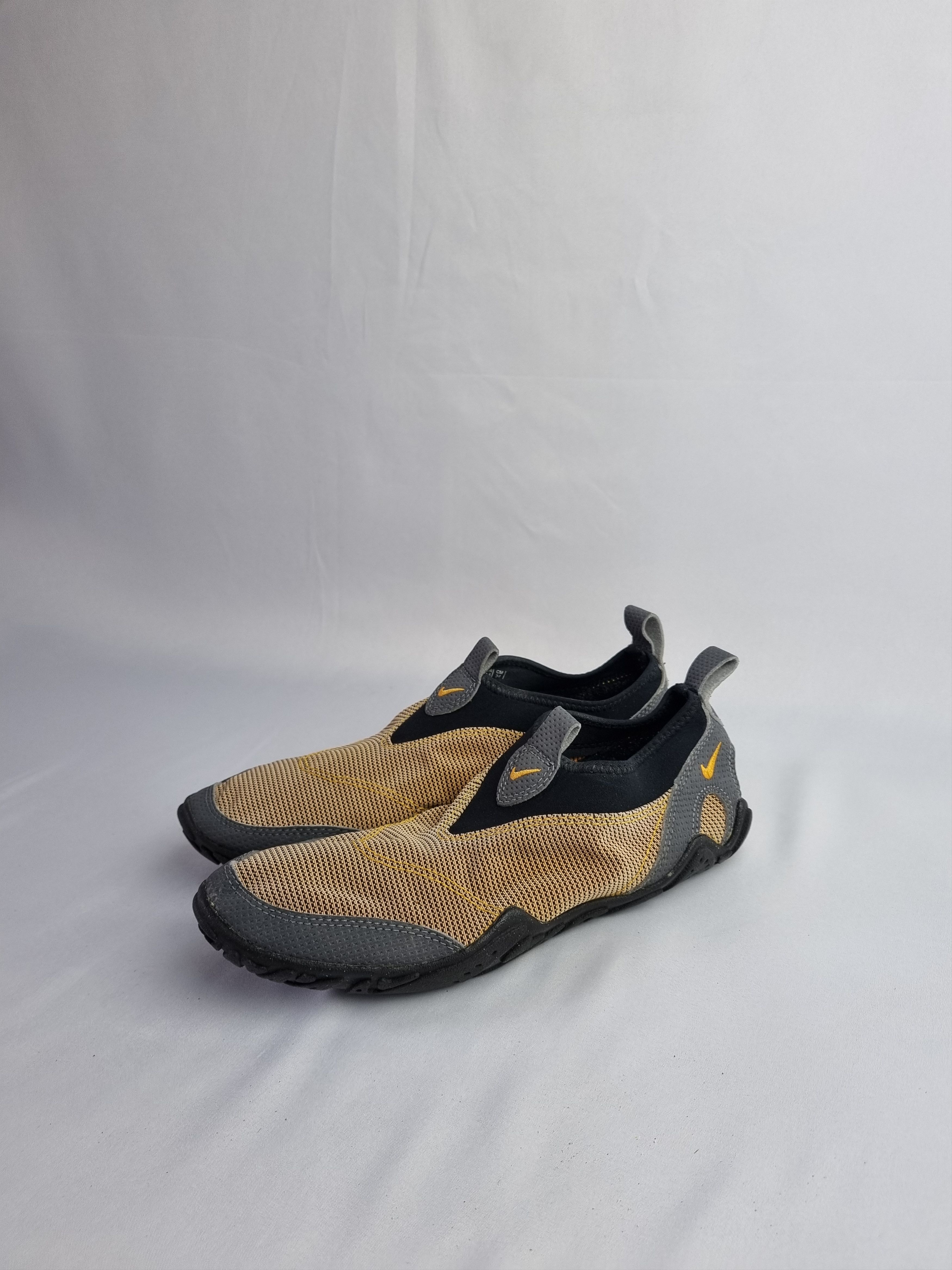 Nike × Nike ACG × Vintage 90s NIKE ACG Terra Aqua Light Shocks Shoes Size US 6 / EU 39 - 2 Thumbnail
