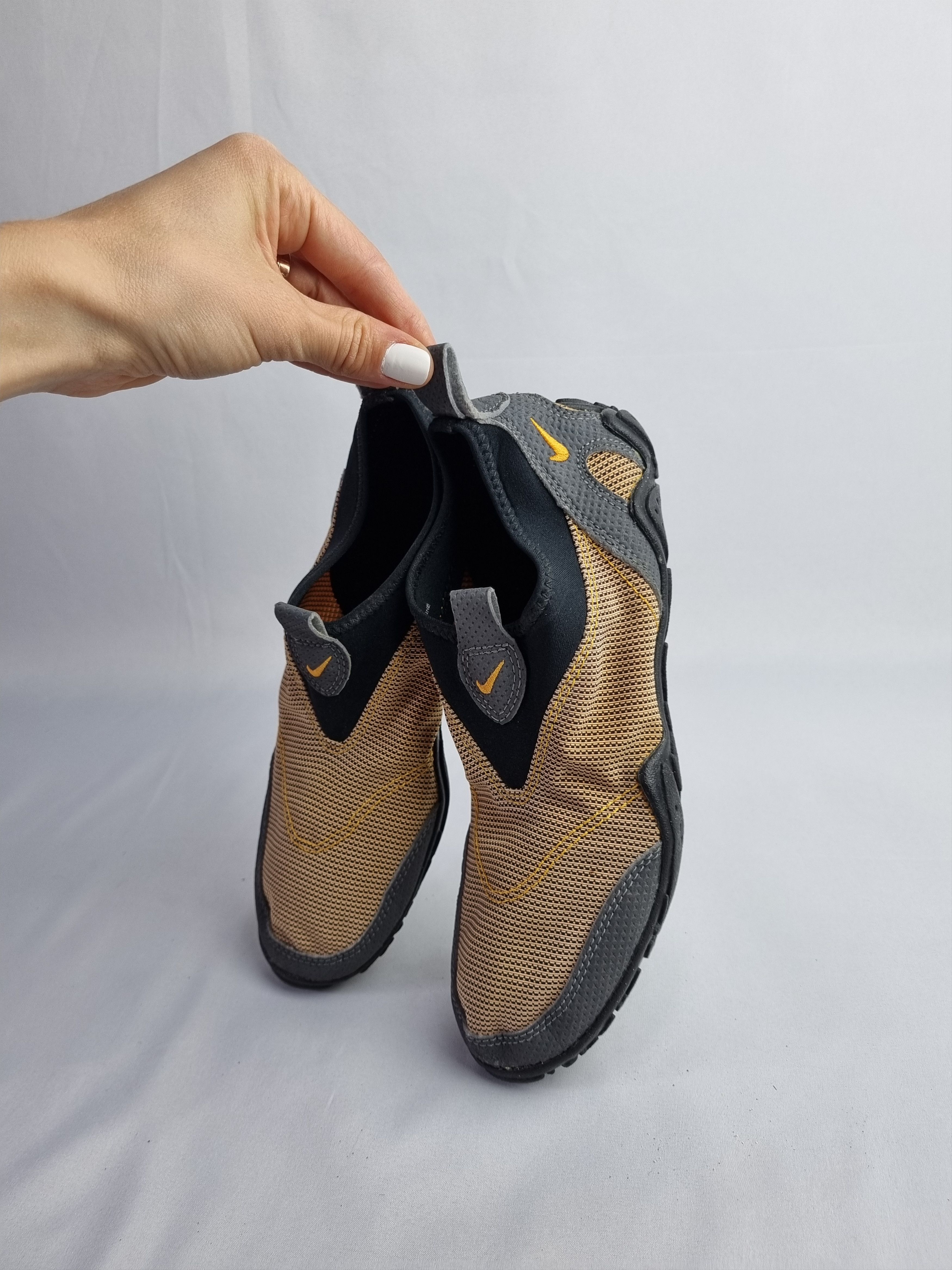 Nike × Nike ACG × Vintage 90s NIKE ACG Terra Aqua Light Shocks Shoes Size US 6 / EU 39 - 14 Thumbnail