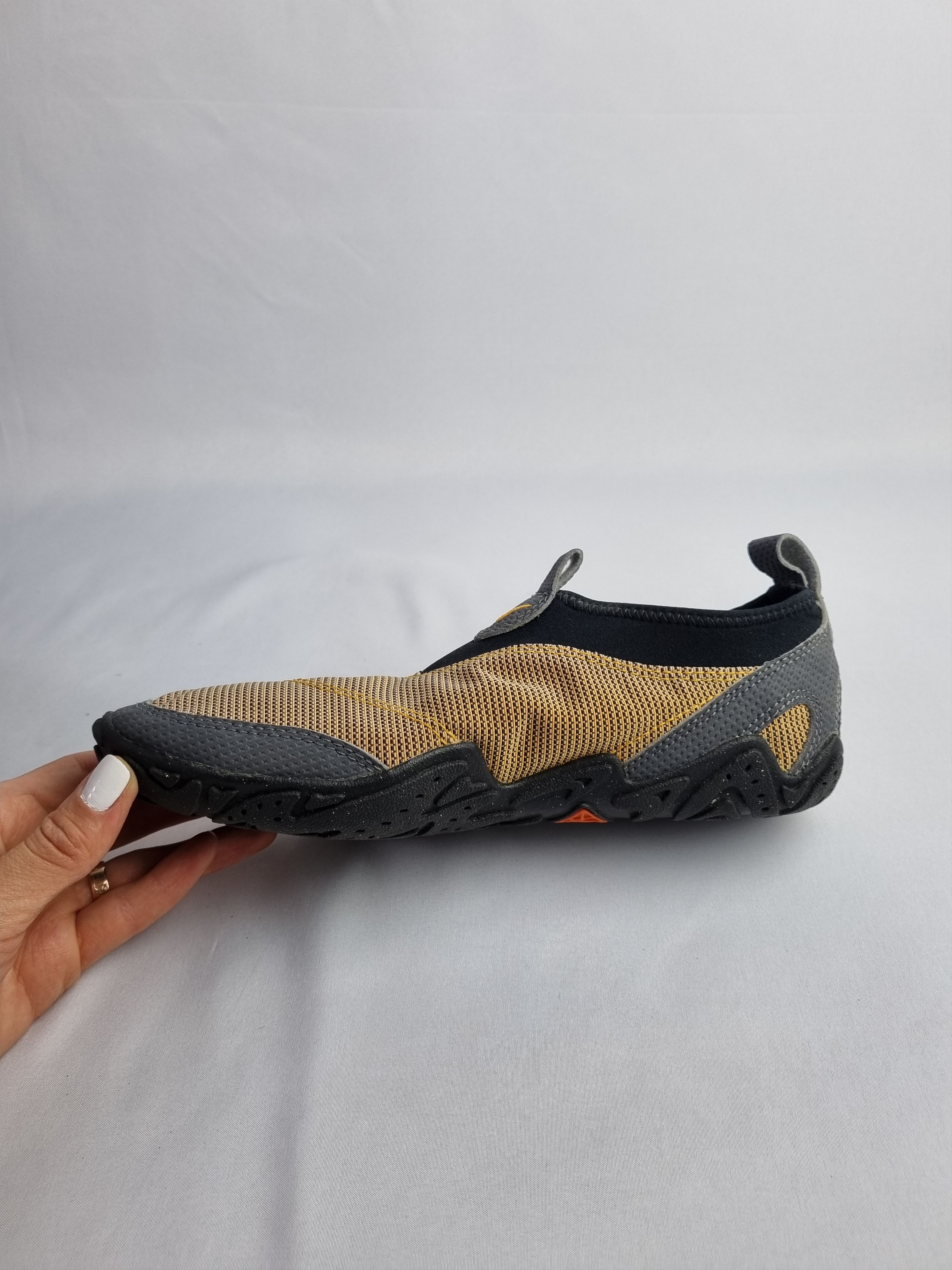Nike × Nike ACG × Vintage 90s NIKE ACG Terra Aqua Light Shocks Shoes Size US 6 / EU 39 - 3 Thumbnail