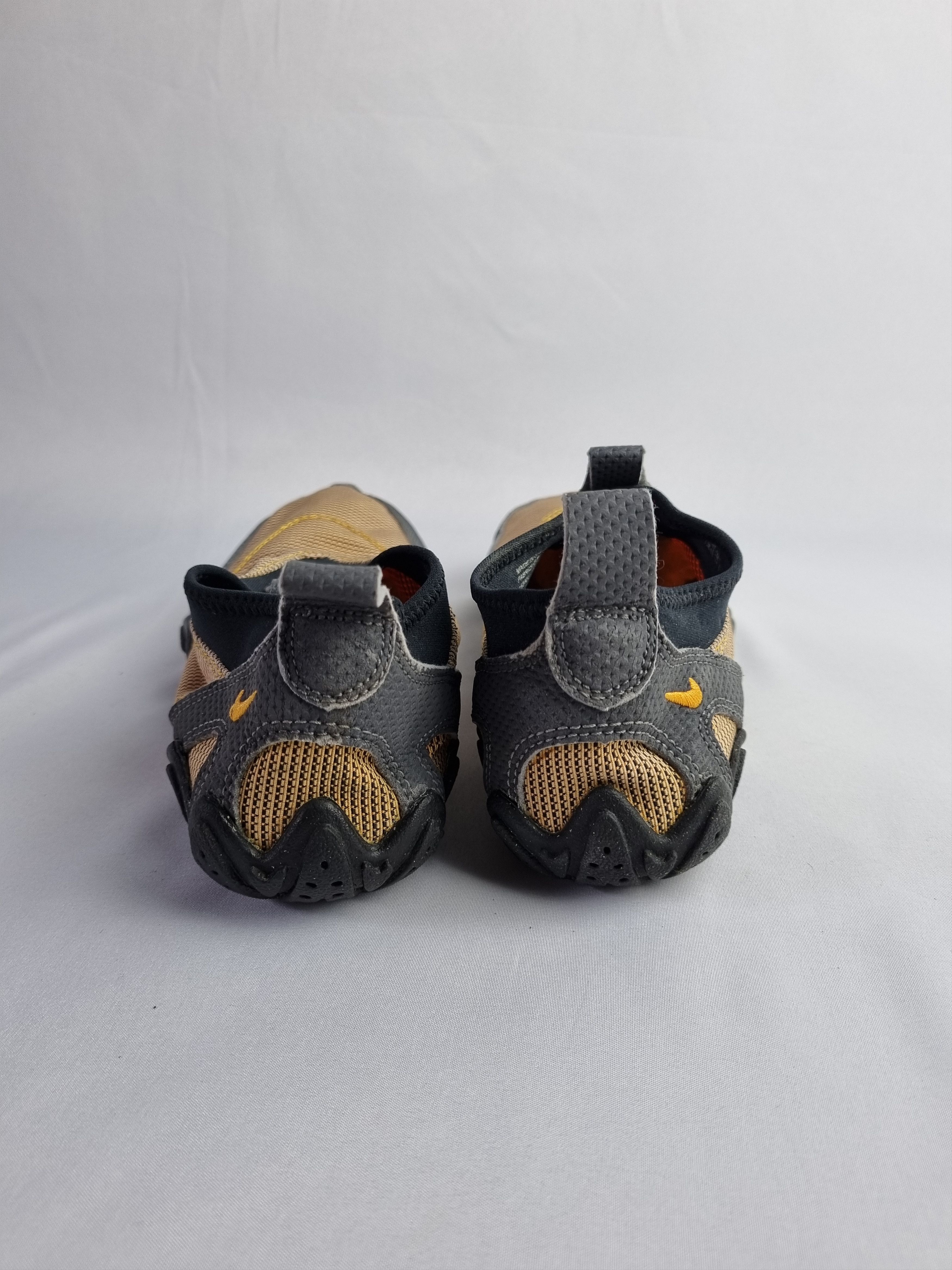 Nike × Nike ACG × Vintage 90s NIKE ACG Terra Aqua Light Shocks Shoes Size US 6 / EU 39 - 4 Thumbnail