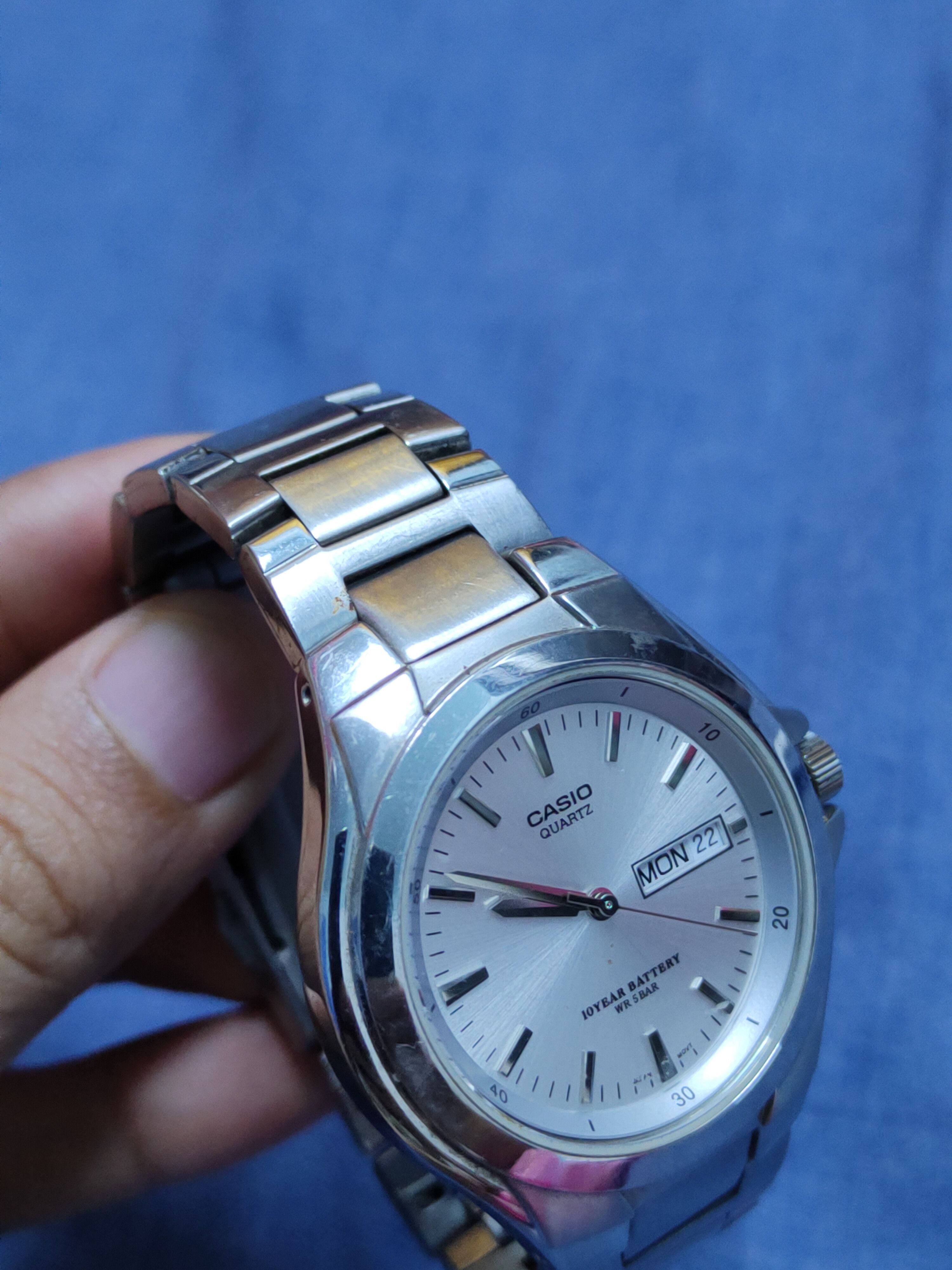 Casio Casio-Quartz Silver vintage Watch #J069S Size ONE SIZE - 2 Thumbnail