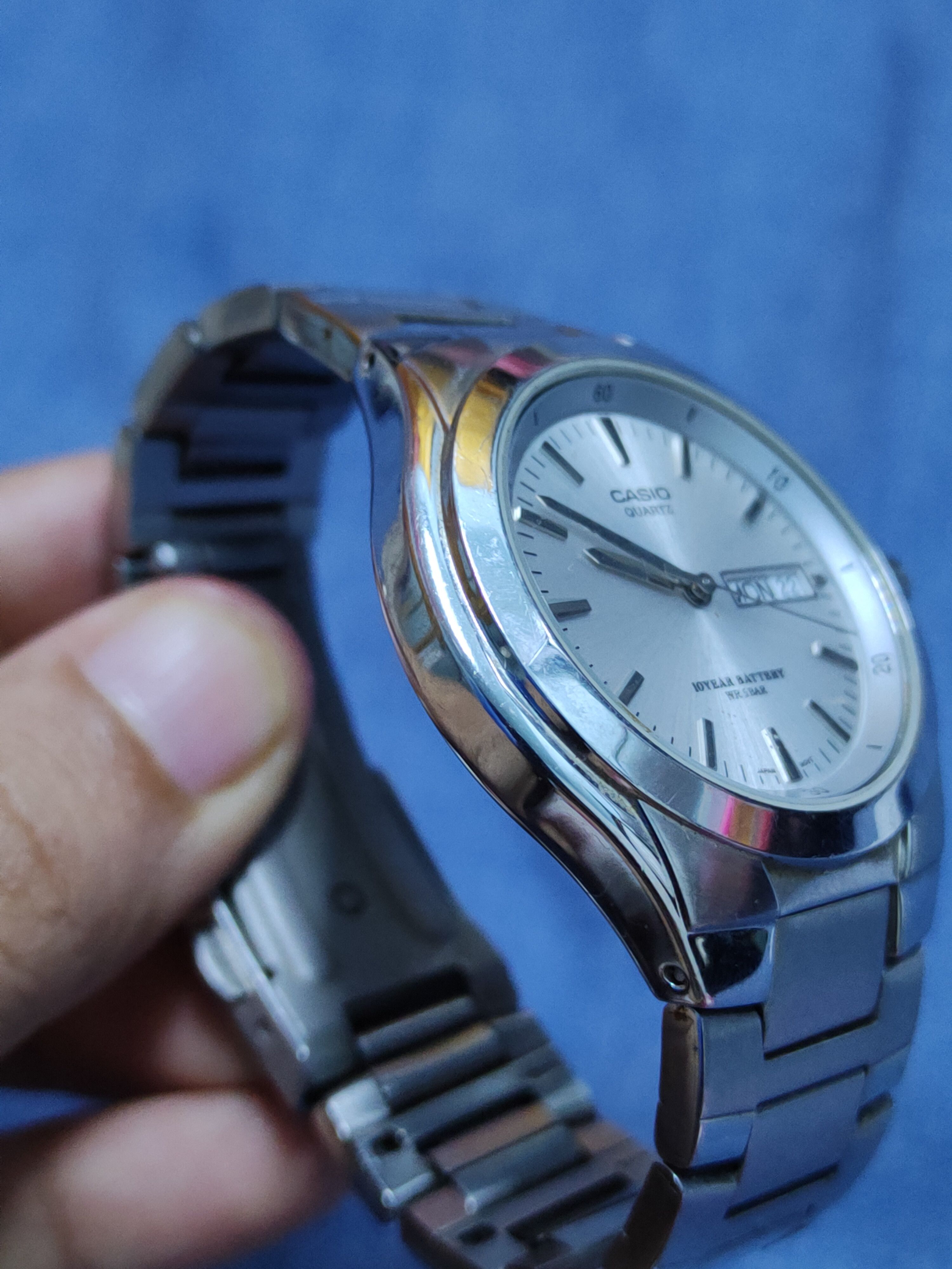Casio Casio-Quartz Silver vintage Watch #J069S Size ONE SIZE - 3 Thumbnail