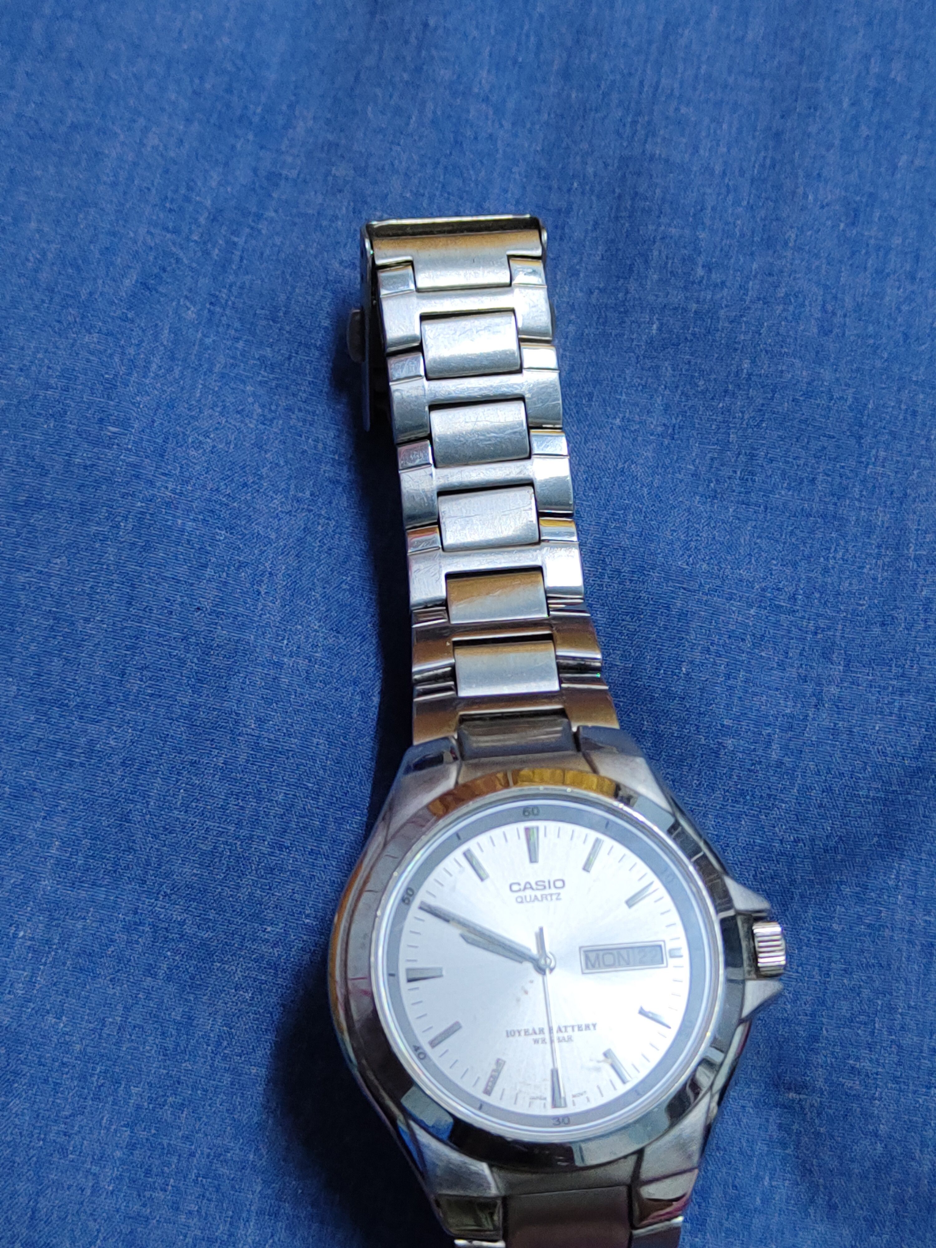 Casio Casio-Quartz Silver vintage Watch #J069S Size ONE SIZE - 8 Thumbnail