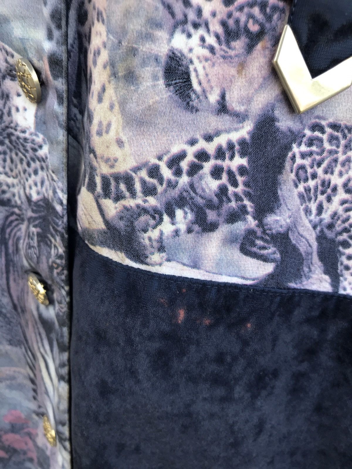 Japanese Brand Japanese Brand Dazur Velvet Safari Animal Print Shirt Size US S / EU 44-46 / 1 - 9 Thumbnail
