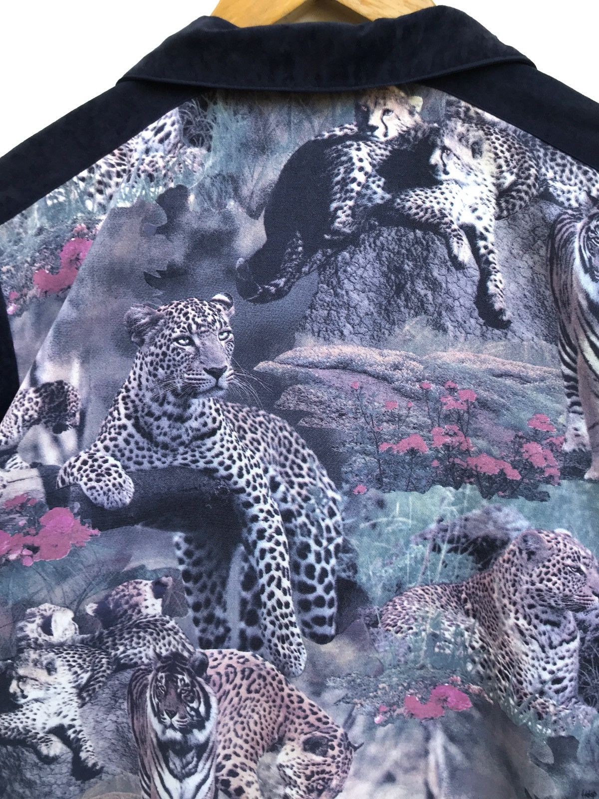 Japanese Brand Japanese Brand Dazur Velvet Safari Animal Print Shirt Size US S / EU 44-46 / 1 - 3 Thumbnail
