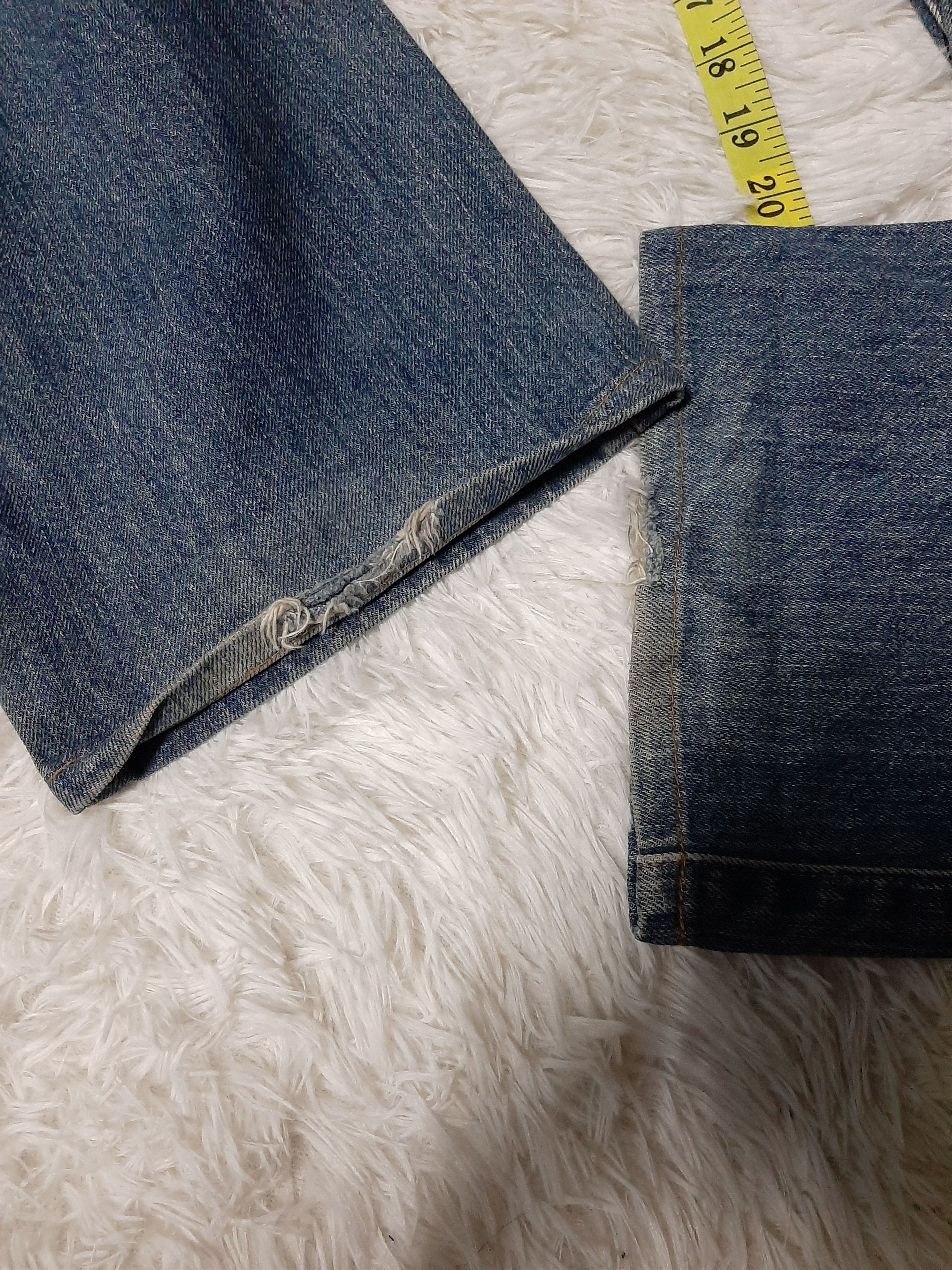 Levi's × Vintage VINTAGE 90s LEVI'S 501 DISTRESSED DENIM NICE STYLE Size US 30 / EU 46 - 18 Thumbnail