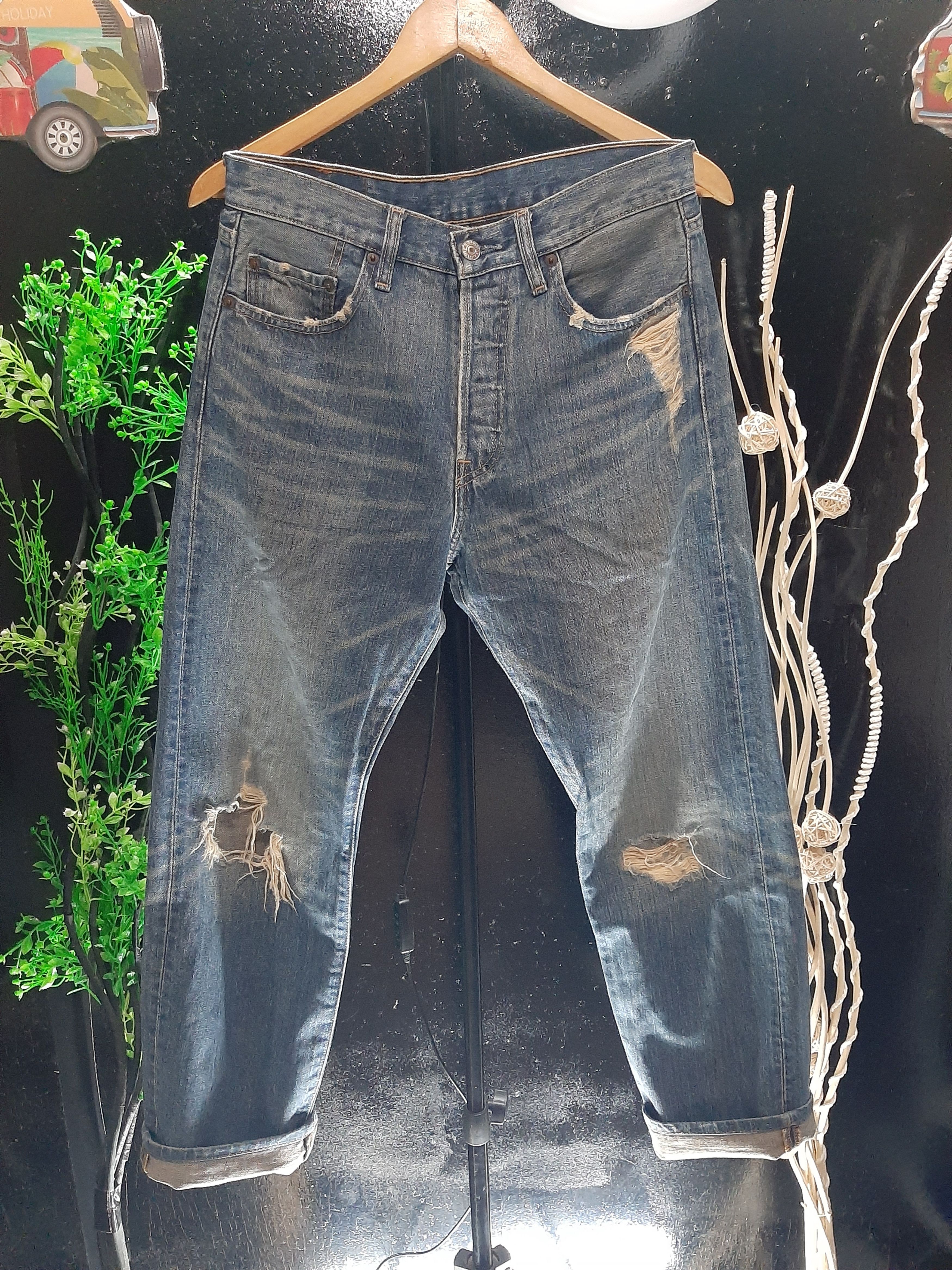 Levi's × Vintage VINTAGE 90s LEVI'S 501 DISTRESSED DENIM NICE STYLE Size US 30 / EU 46 - 7 Thumbnail