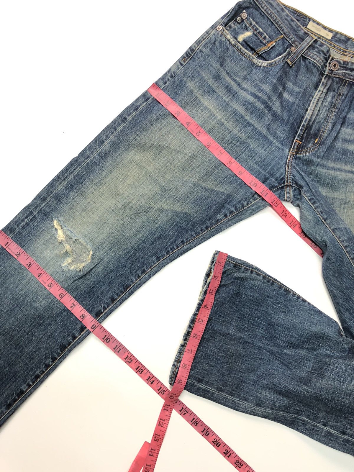 AG Adriano Goldschmied × Designer ADRIANO GOLDSCHMIED DISSTRESSED BLUE WASH DENIM Size US 32 / EU 48 - 19 Thumbnail