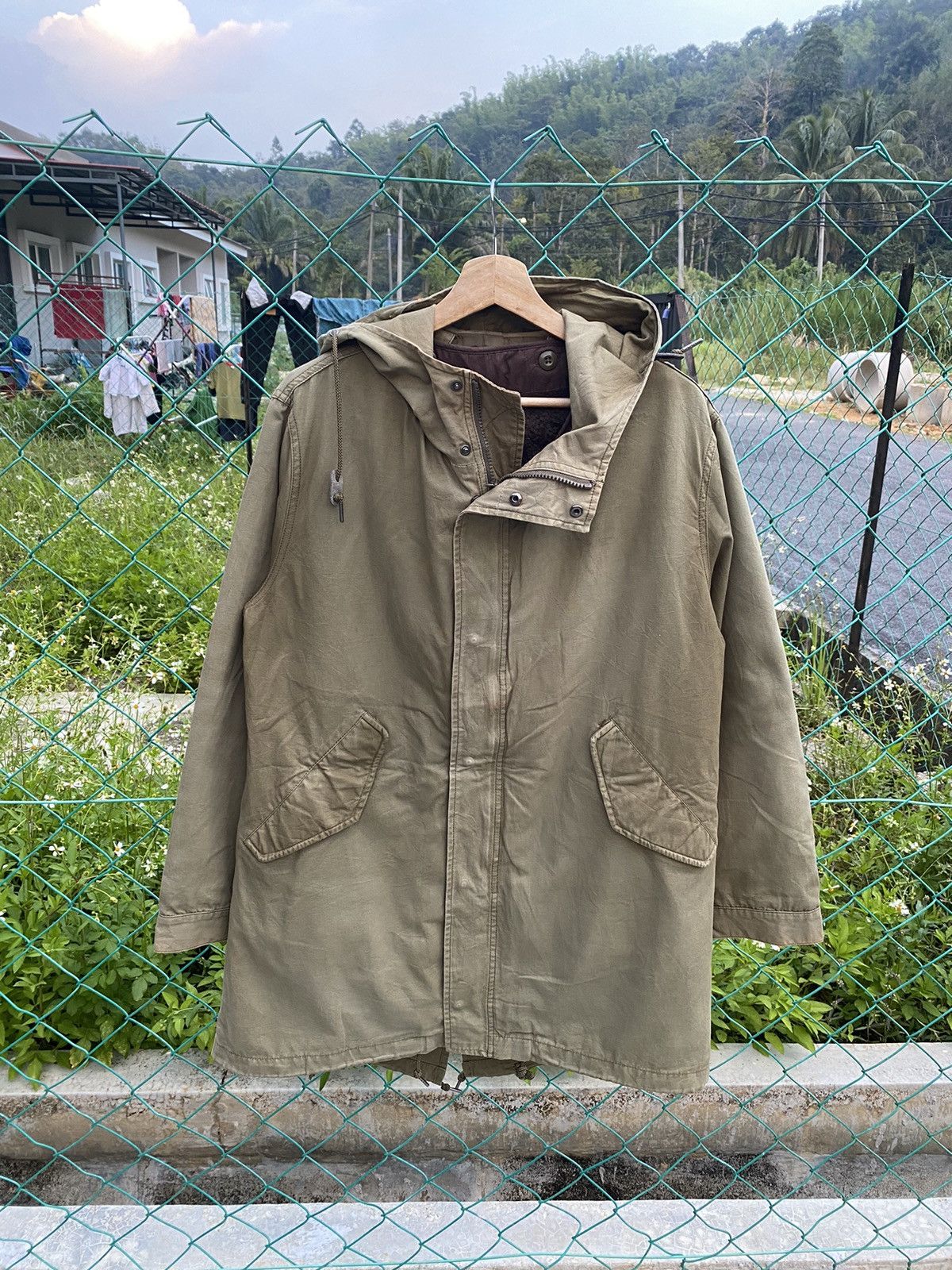 Japanese Brand Back Number M51 Sun Faded Fishtail Parka Size US M / EU 48-50 / 2 - 4 Thumbnail