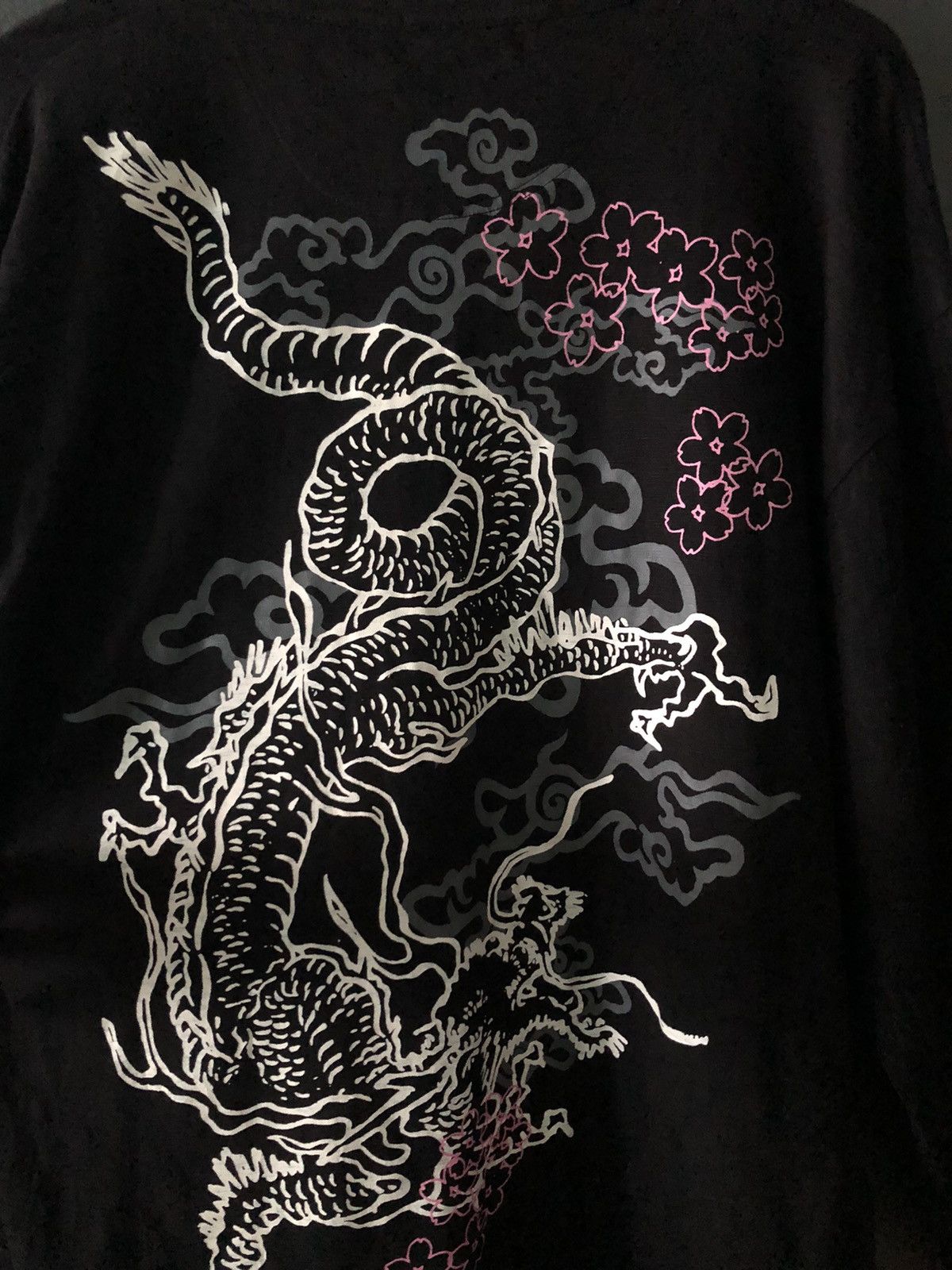 Japanese Brand × Vintage VINTAGE ANTI-PRODUCE BIG DRAGON YAKUZA GANG SUKAJAN SHIRT Size US XL / EU 56 / 4 - 7 Thumbnail