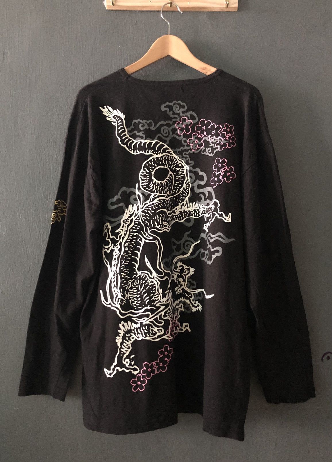 Japanese Brand × Vintage VINTAGE ANTI-PRODUCE BIG DRAGON YAKUZA GANG SUKAJAN SHIRT Size US XL / EU 56 / 4 - 6 Thumbnail