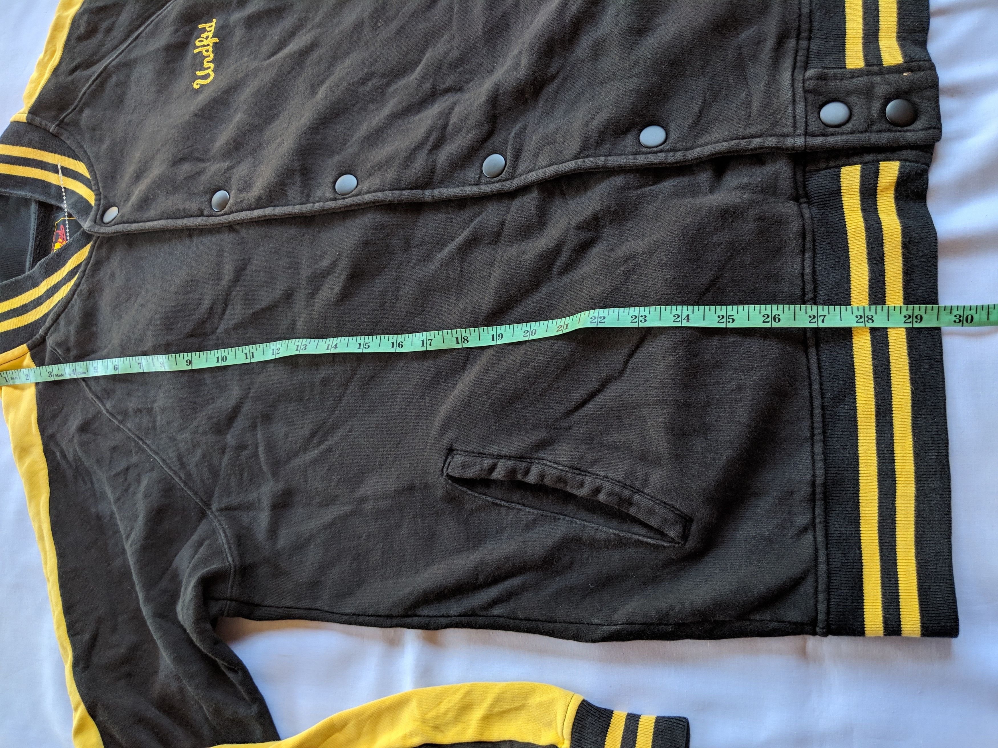 Undefeated streetwear varsity jacket undefeated tiger motif embroidery logo Large size Size US L / EU 52-54 / 3 - 6 Thumbnail