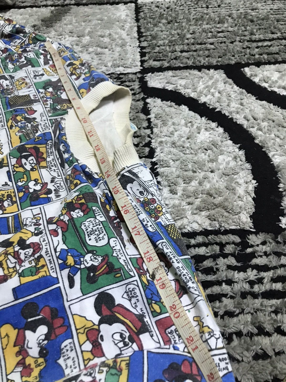 Mickey Mouse × Vintage Vintage Mickey mouse sweatshirt Size US L / EU 52-54 / 3 - 8 Thumbnail