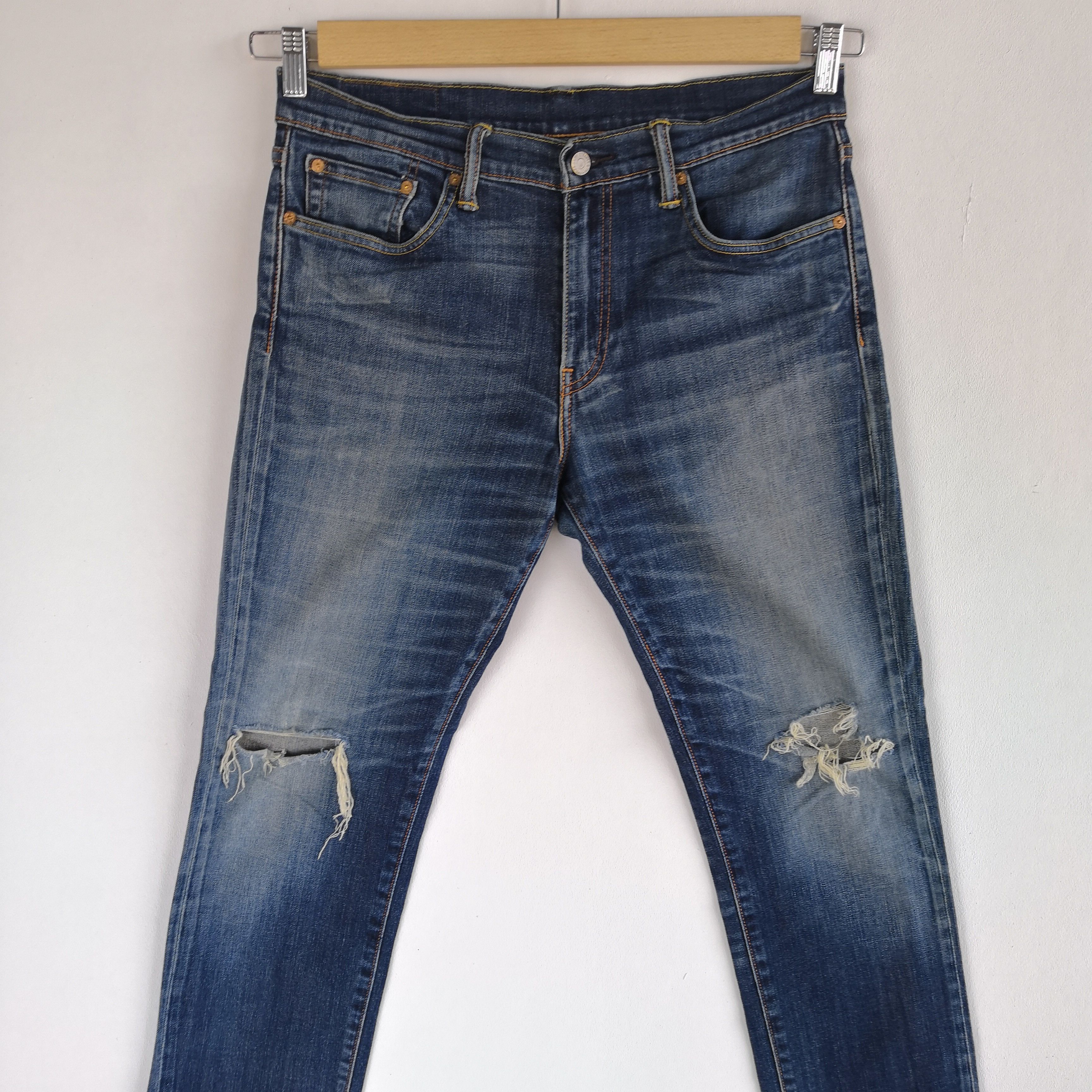 Levi's Vintage LVC Y2K Levis Distressed Jeans Levi's Faded Denim Size US 32 / EU 48 - 4 Thumbnail