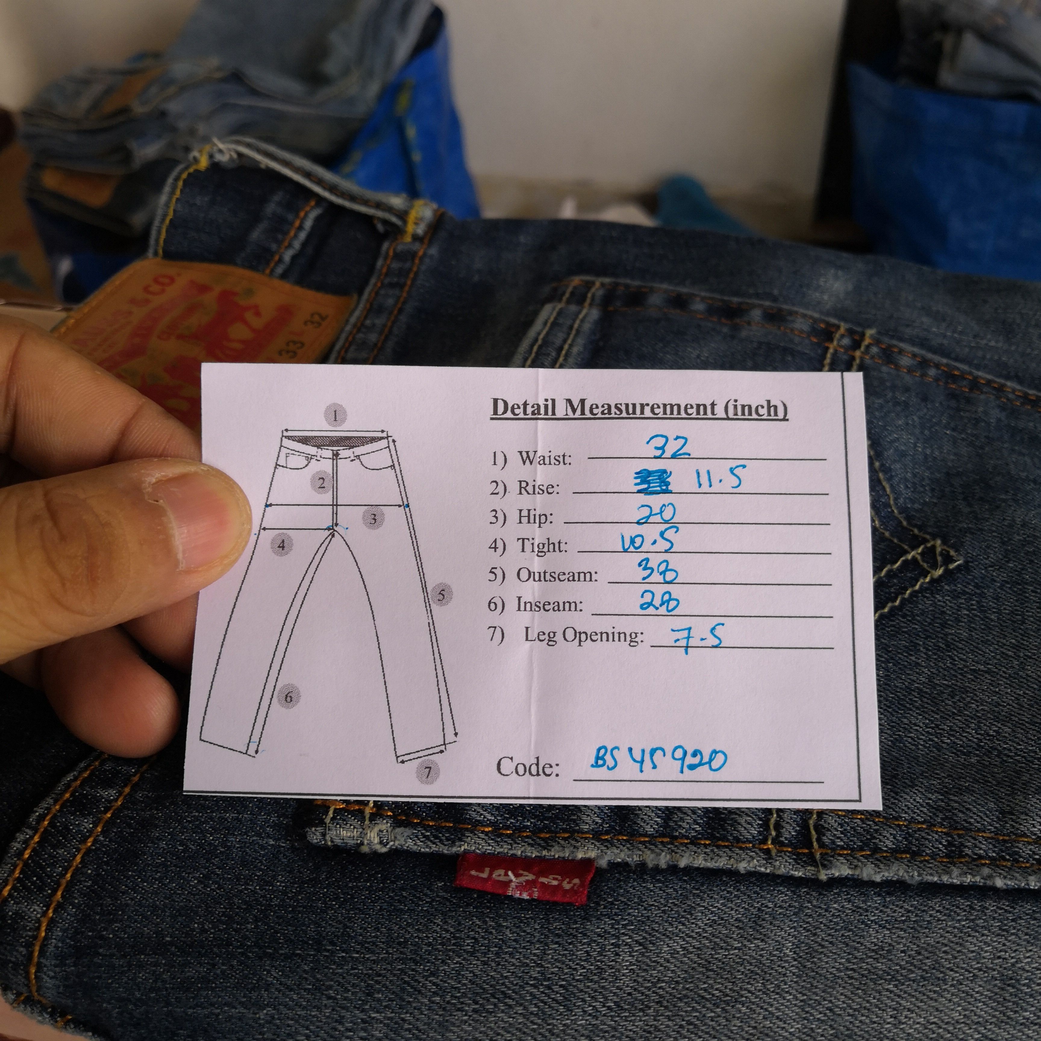 Levi's Vintage LVC Y2K Levis Distressed Jeans Levi's Faded Denim Size US 32 / EU 48 - 14 Thumbnail