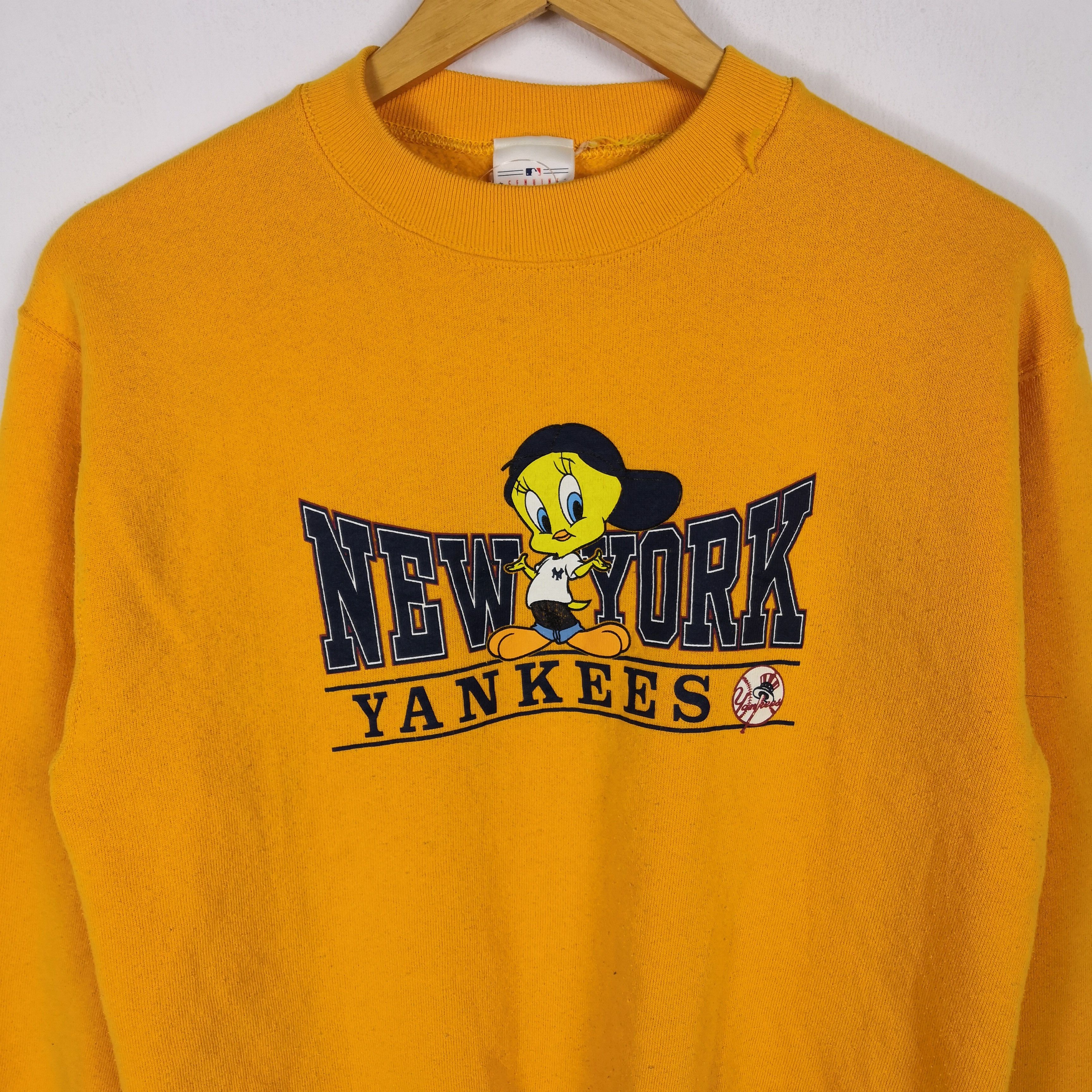 MLB × New York Yankees × Warner Bros Vintage Yankees X Tweety Warner Bros Sweatshirt Sweater Size US S / EU 44-46 / 1 - 4 Thumbnail