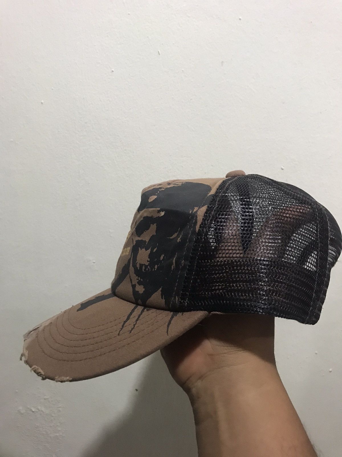 Disney 🔥Vintage🔥 Distressed Pirates Of The Caribbean Trucked Hat Size ONE SIZE - 3 Thumbnail