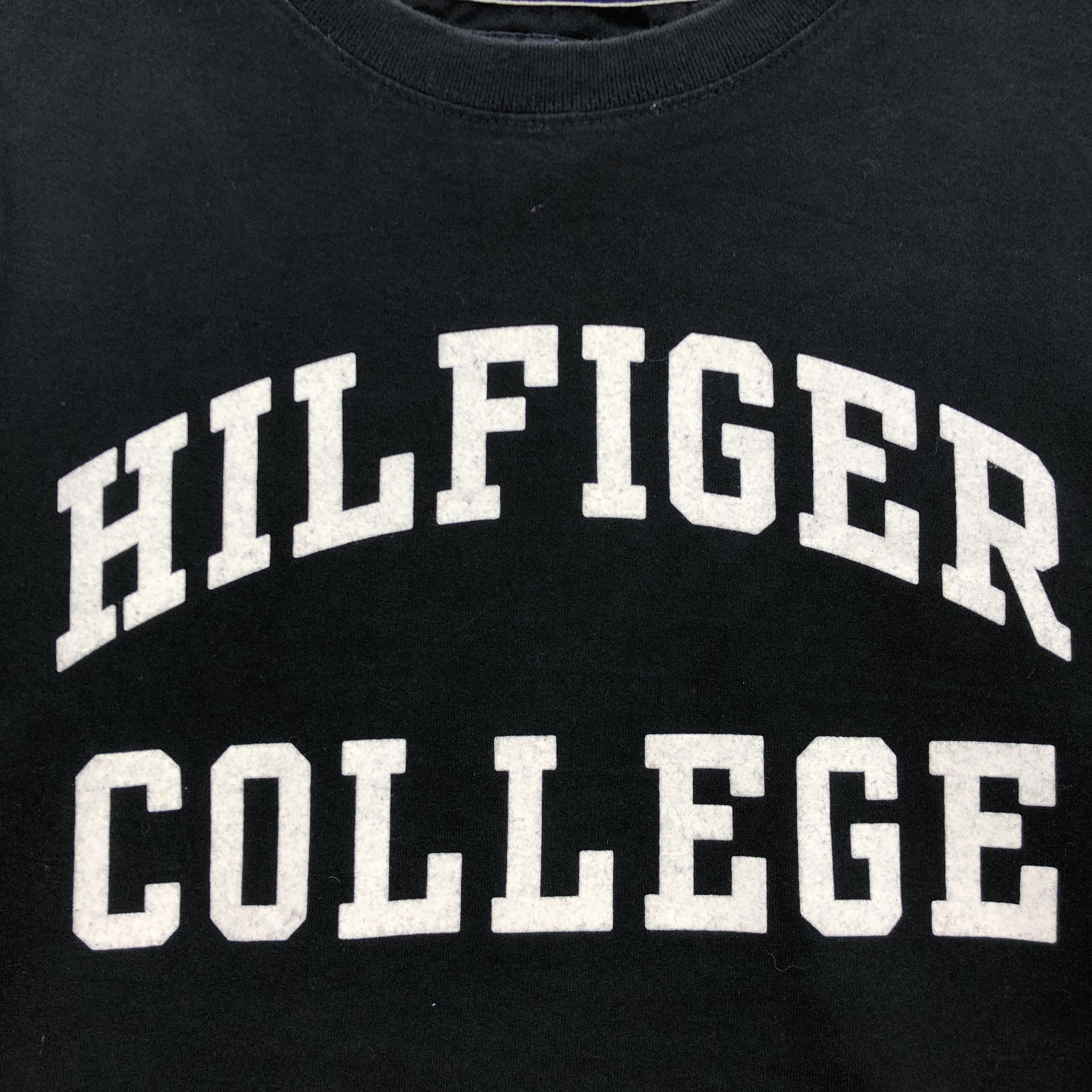 Tommy Hilfiger Vintage Tommy Hilfiger T Shirt Hilfiger College Tees Size US M / EU 48-50 / 2 - 3 Thumbnail
