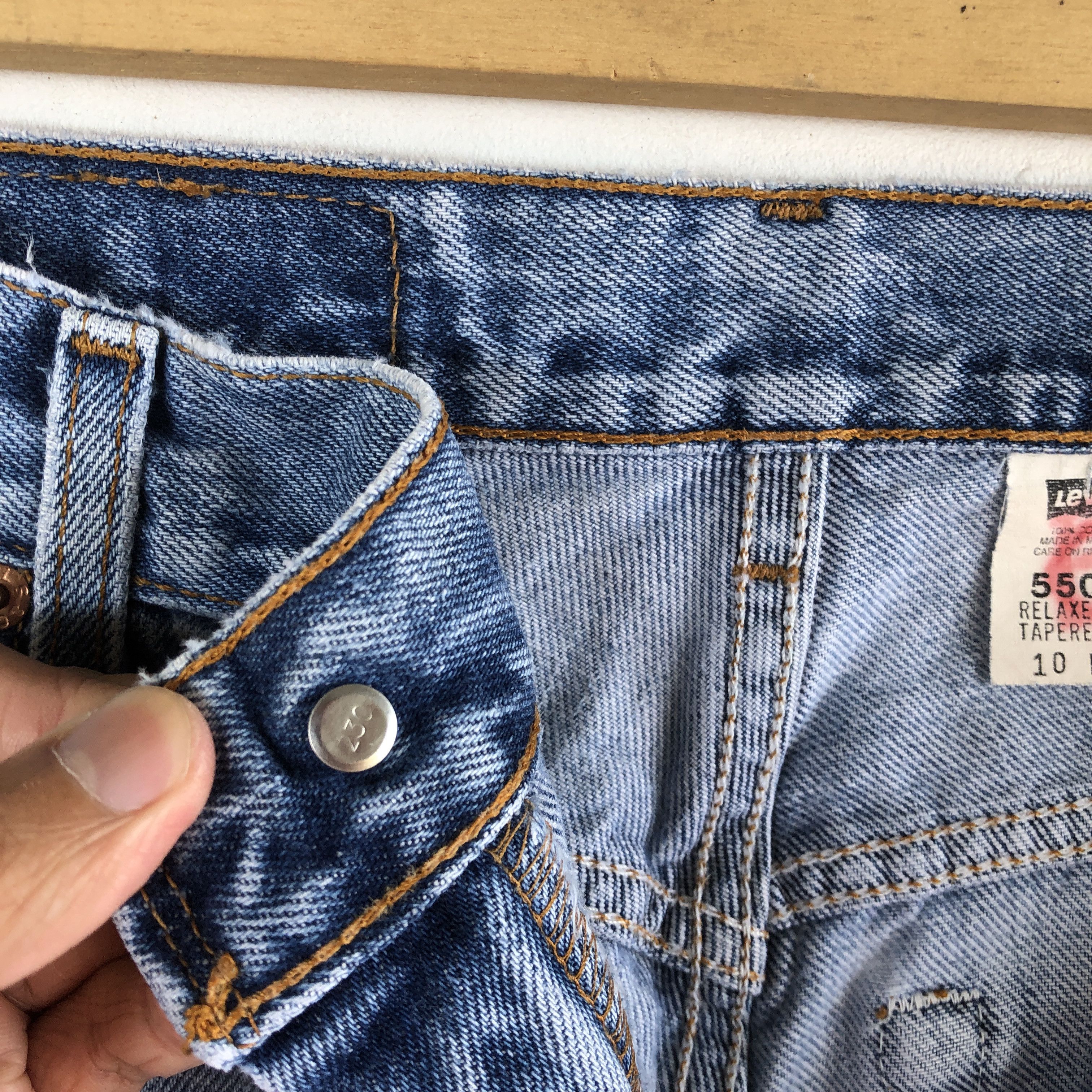 Levi's Vintage Levis Sun Faded Jeans Levi's 550 Slim Tapered Denim Size 28" / US 6 / IT 42 - 7 Thumbnail