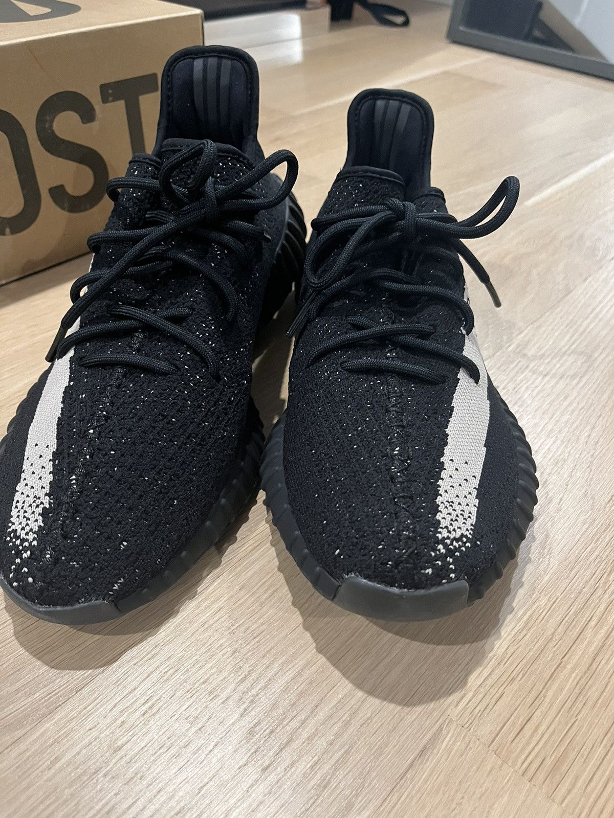 yeezy black and white oreo