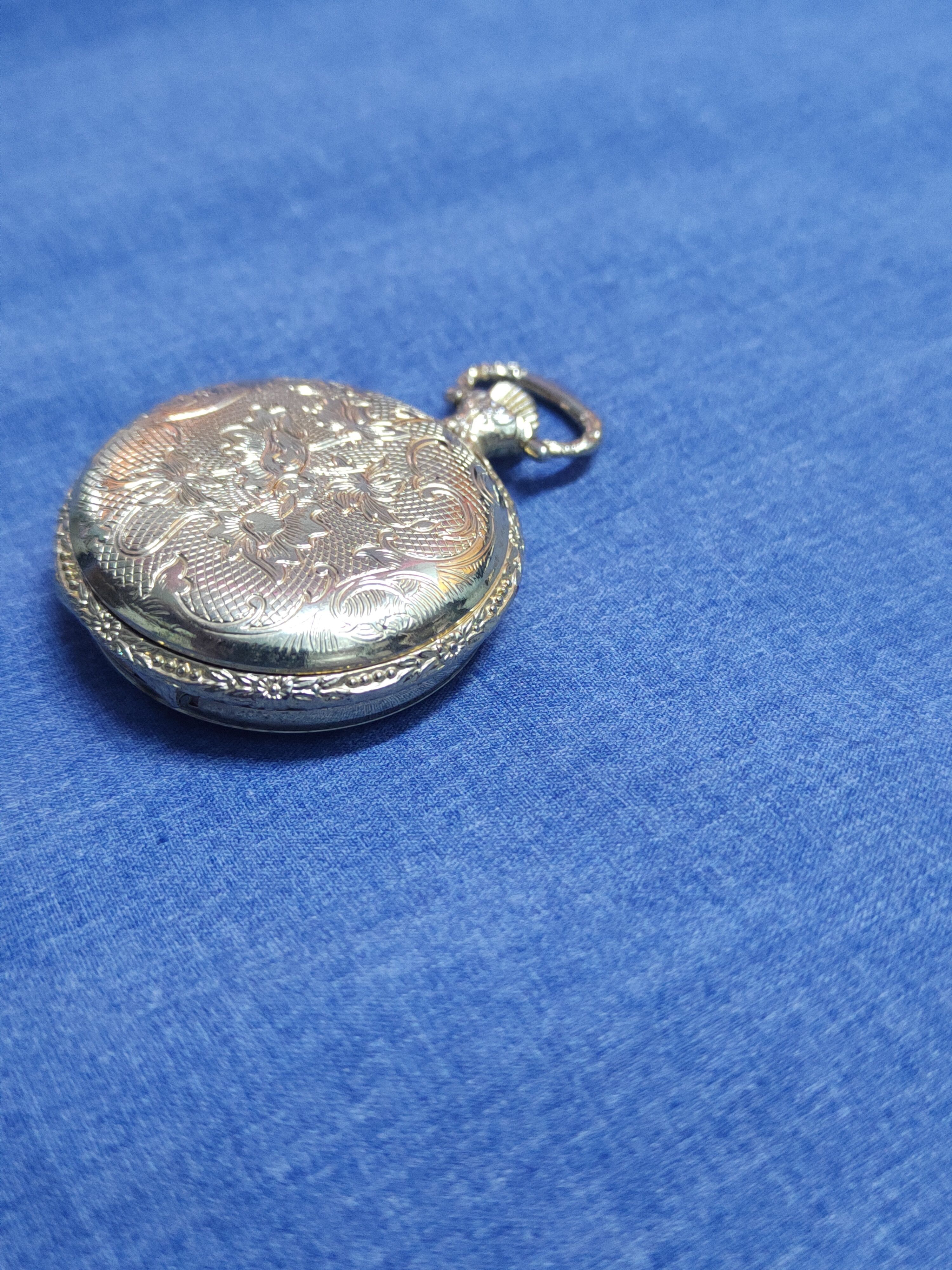 Vintage Stoneroad Analog Antimagnetic Horses Pocket Watch #J040S Size ONE SIZE - 11 Thumbnail