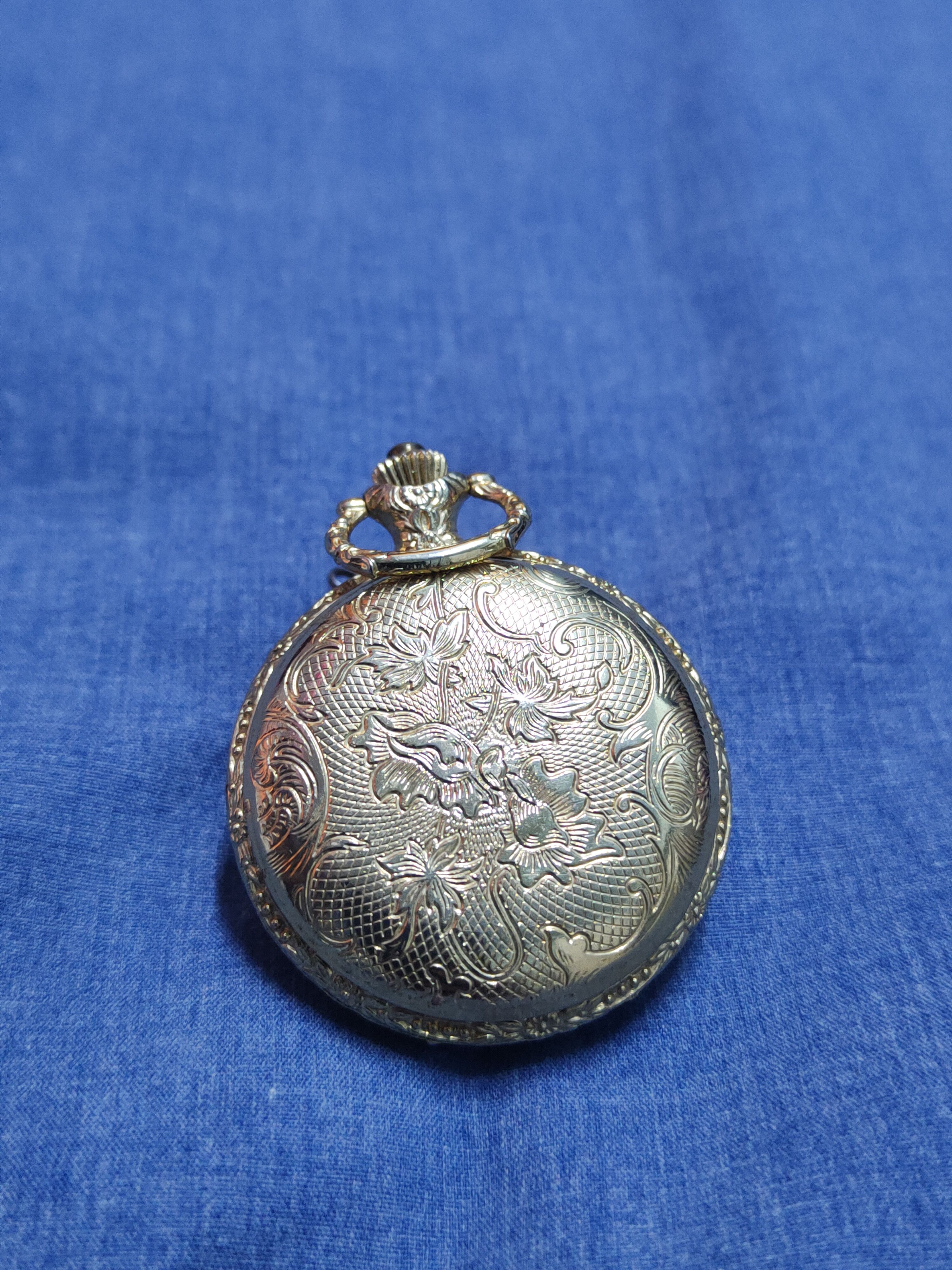 Vintage Stoneroad Analog Antimagnetic Horses Pocket Watch #J040S Size ONE SIZE - 9 Thumbnail