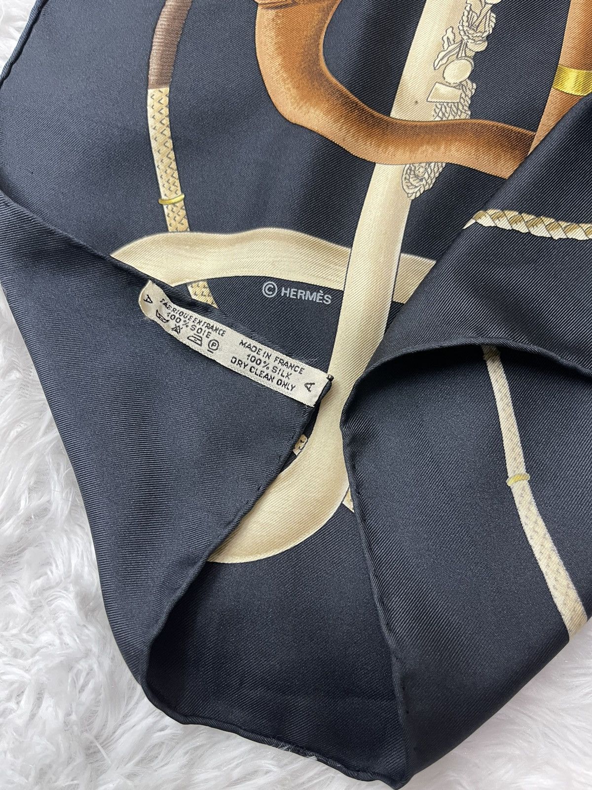 Hermes Vintage Hermes Francoise De La Perreire Silk Scarves Size ONE SIZE - 11 Thumbnail