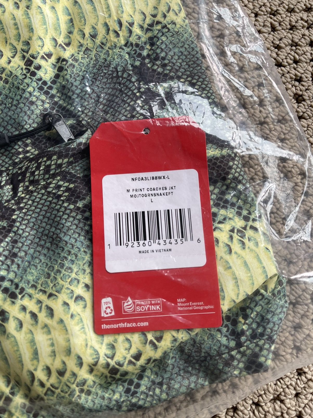 Supreme × The North Face SS18 Snakeskin Taped Seam Coaches Jacket Size US L / EU 52-54 / 3 - 7 Thumbnail