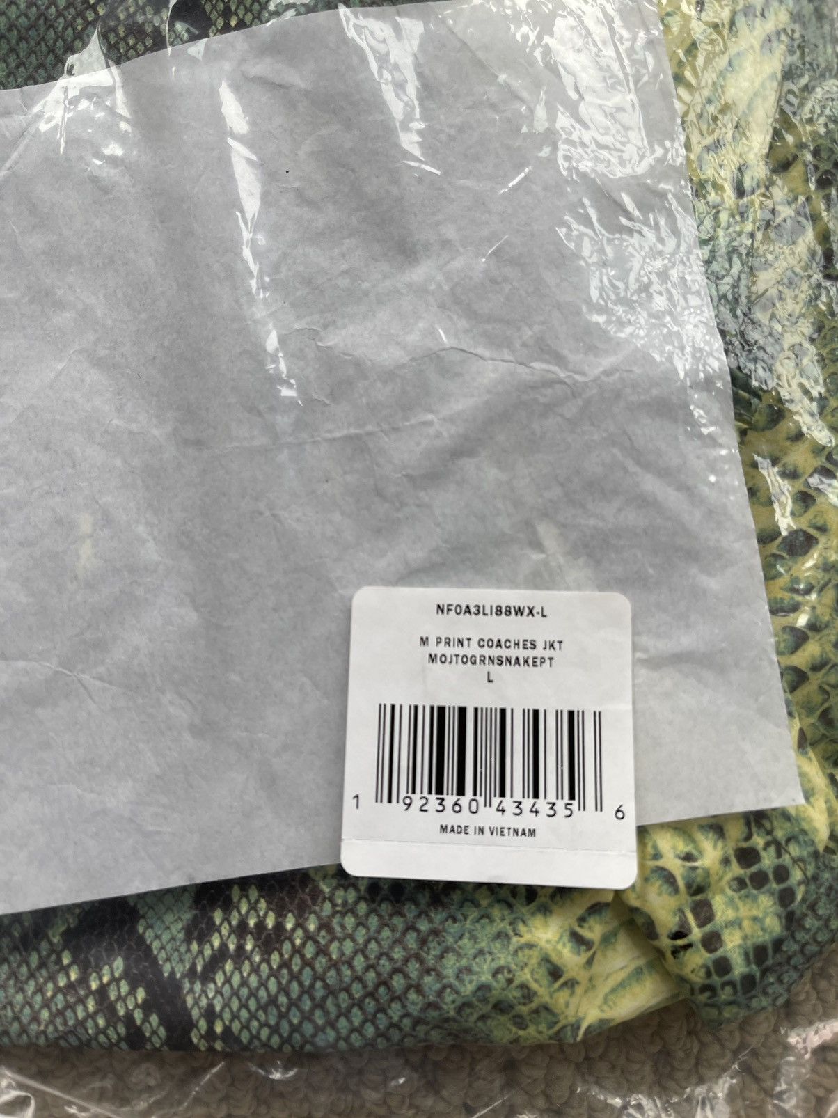 Supreme × The North Face SS18 Snakeskin Taped Seam Coaches Jacket Size US L / EU 52-54 / 3 - 5 Thumbnail