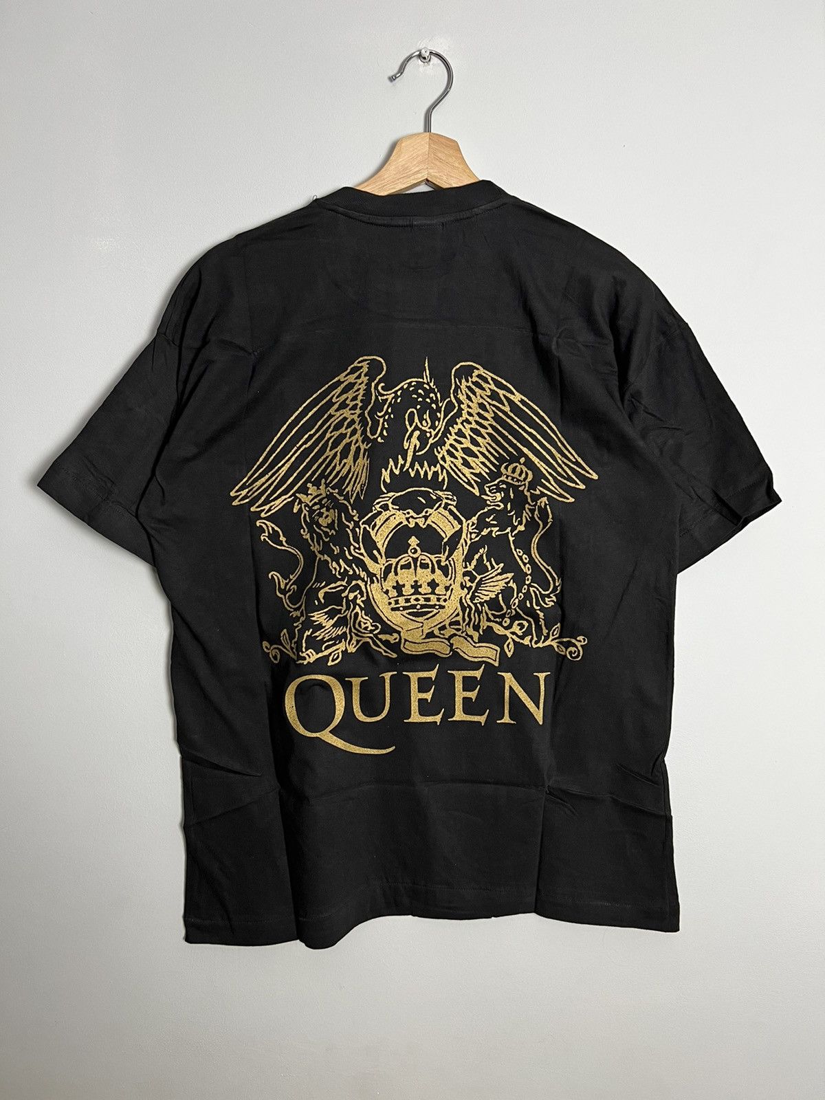 Band Tees Rare 90s Queen Freddie Mercury Vintage Empire Band Tshirt Size US L / EU 52-54 / 3 - 2 Thumbnail