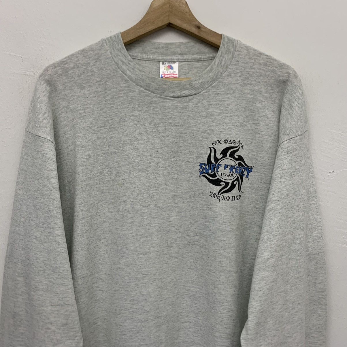 Daytona × Fruit Of The Loom × Vintage Vintage 1995 Surf Frenzy Surfing Long Sleeve Tshirt Size US L / EU 52-54 / 3 - 4 Thumbnail